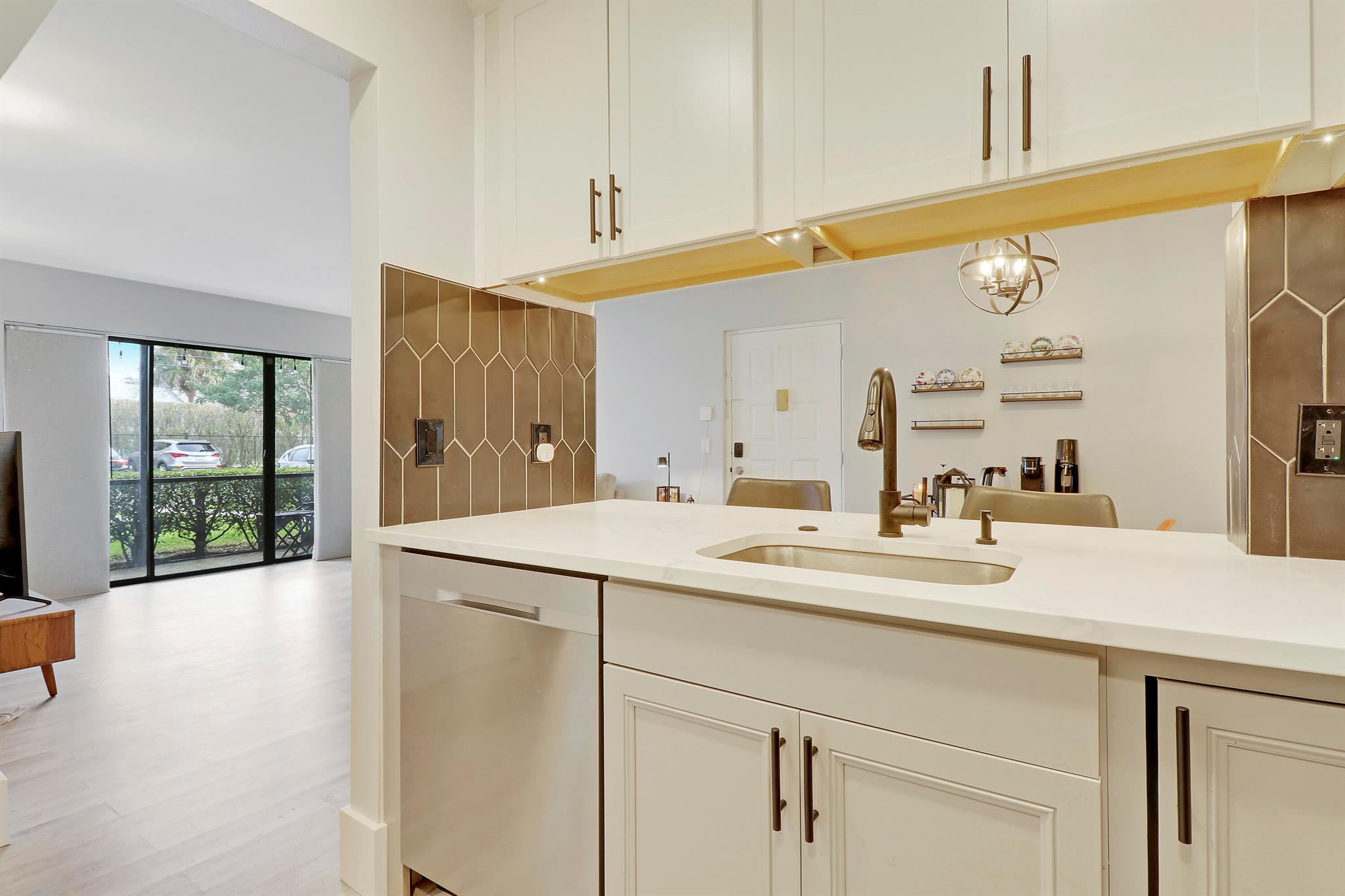 624 Sea Pine Way B1