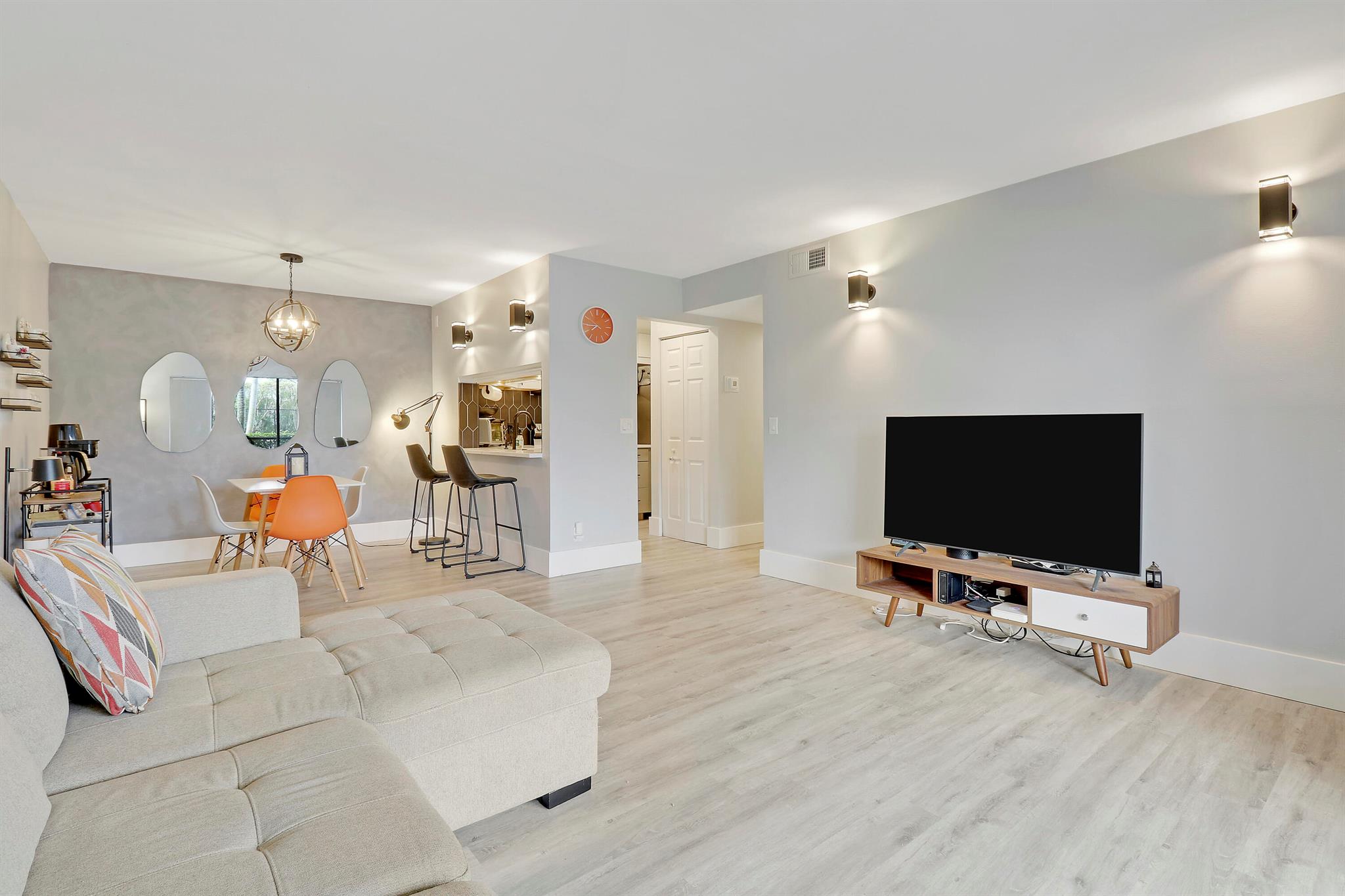 624 Sea Pine Way B1