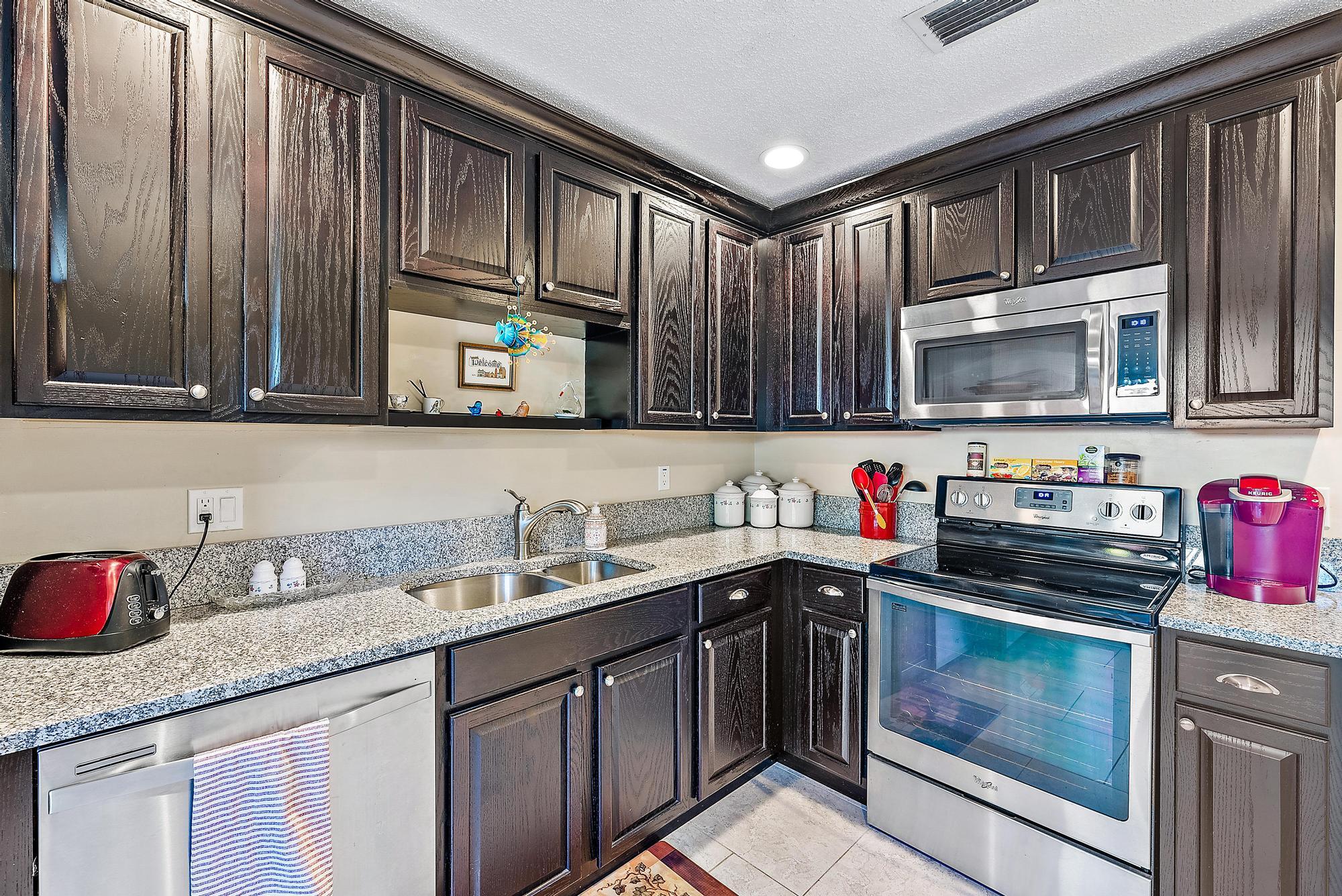 8003 SE Villa Circle