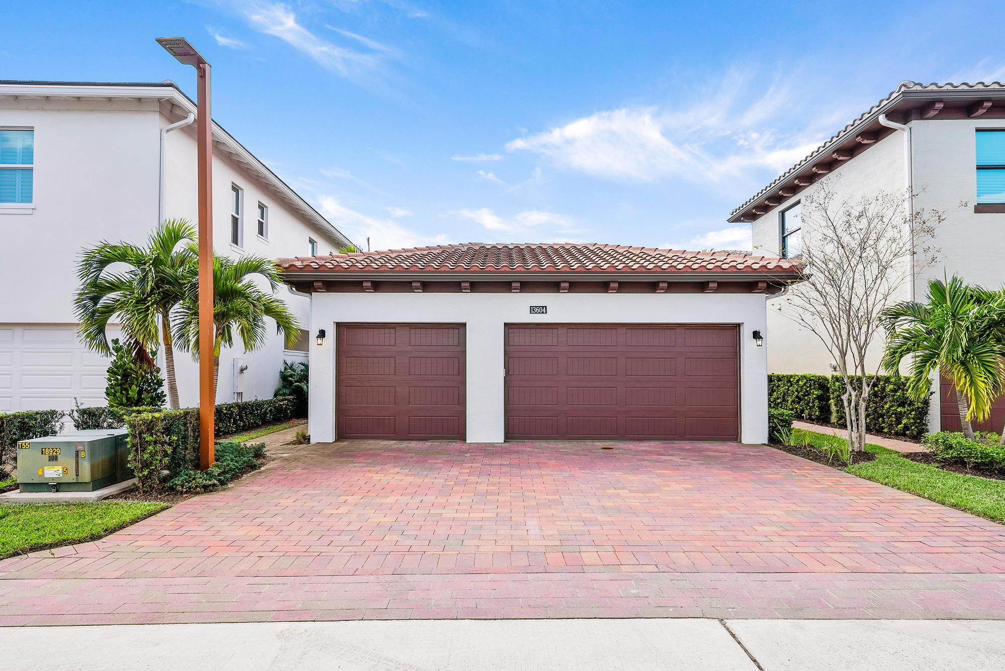 13604 Dumont Road