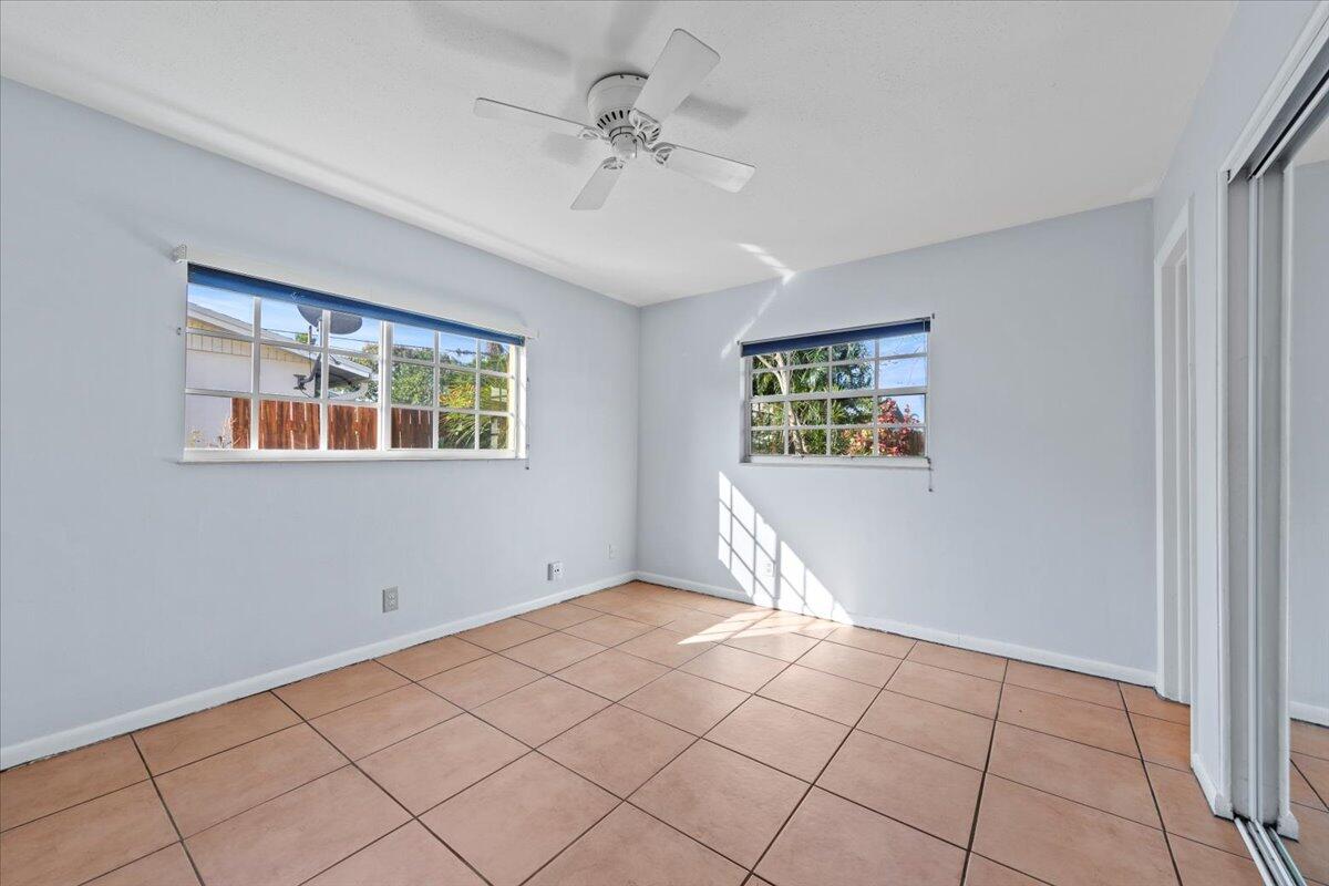 12043 Dolphin Drive
