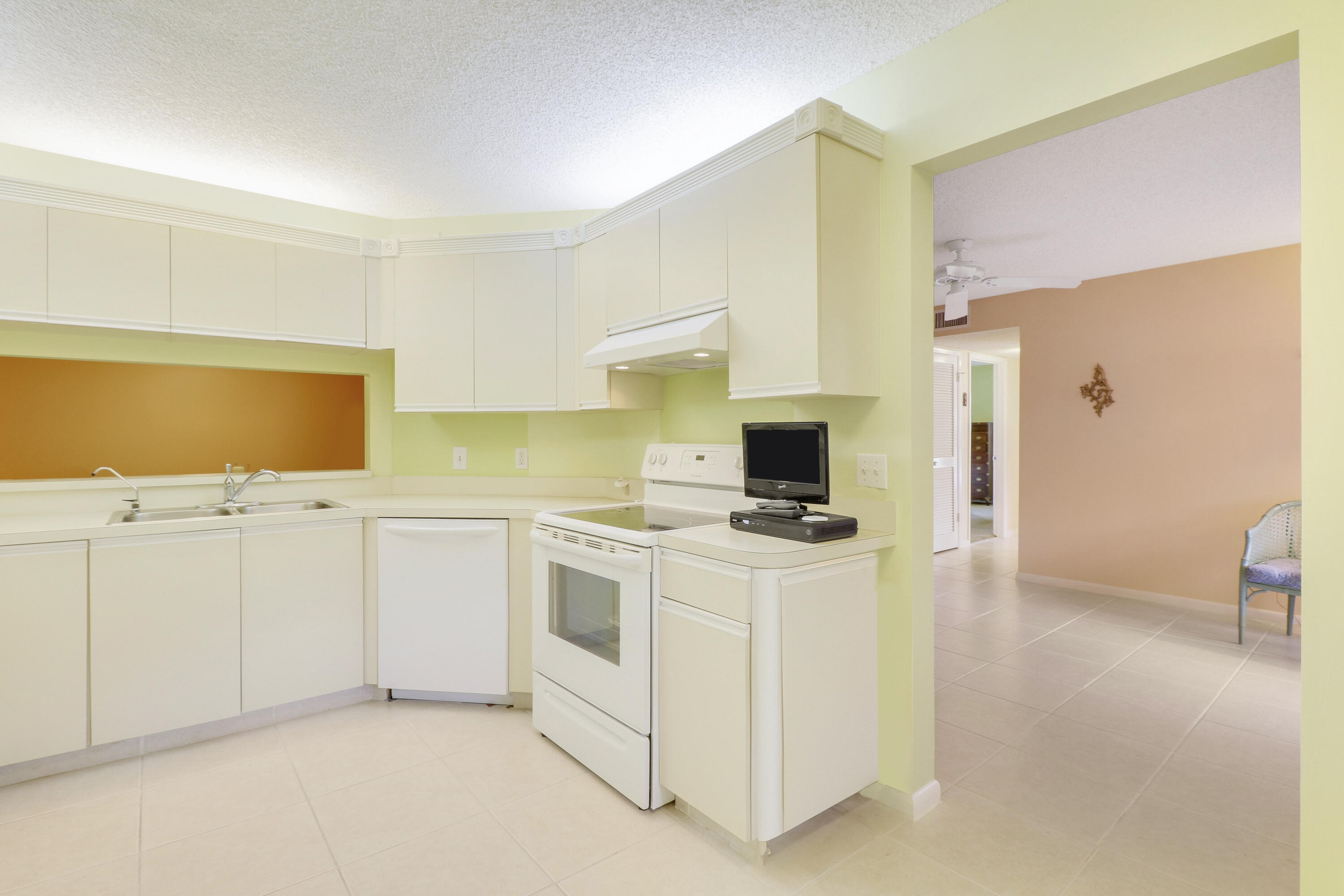 6531 SE Federal Highway K108