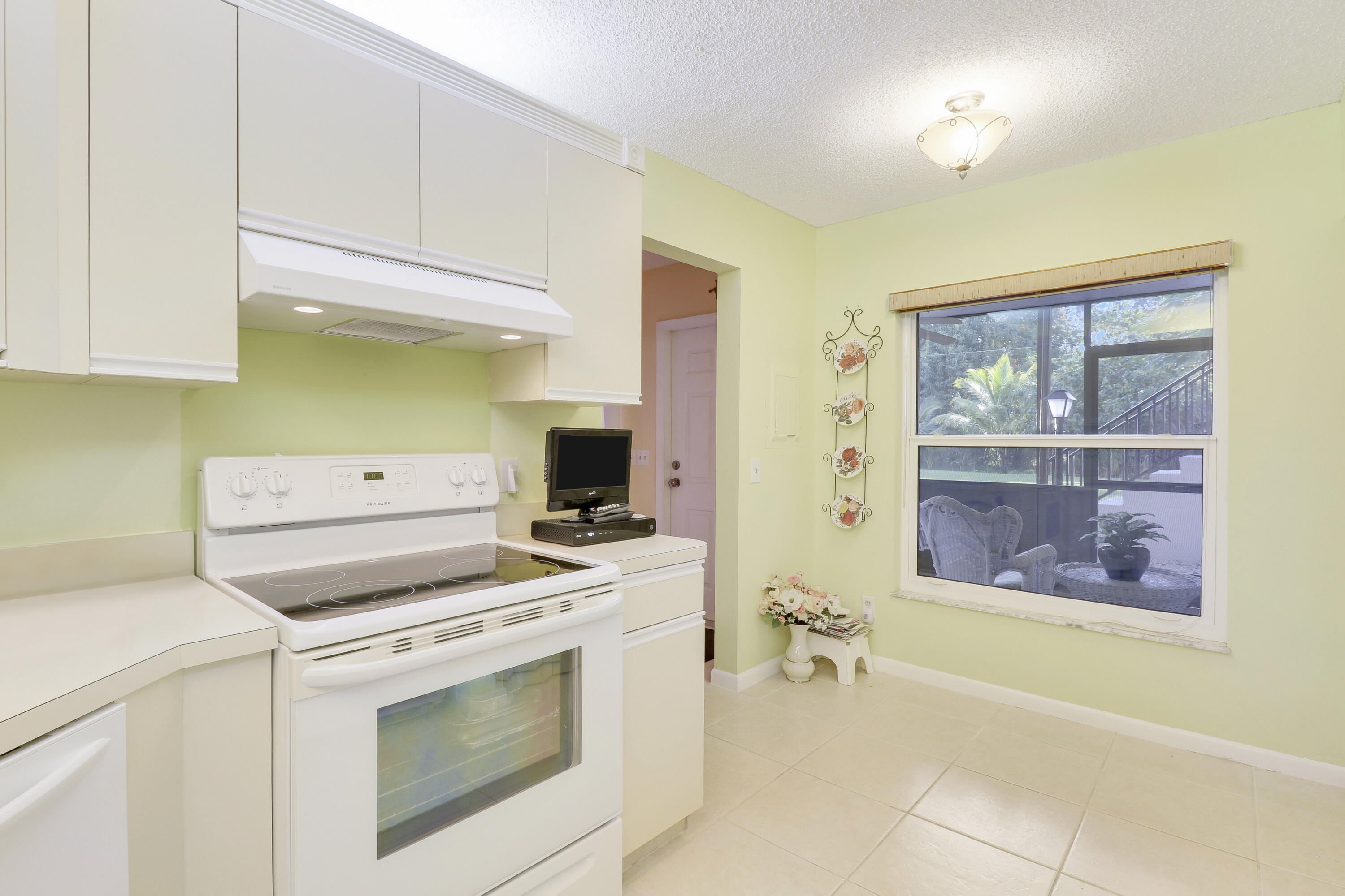 6531 SE Federal Highway K108