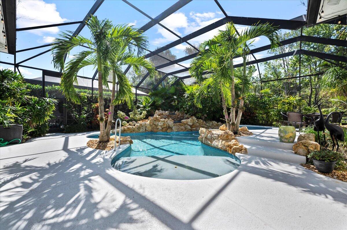 126 N River Drive W
