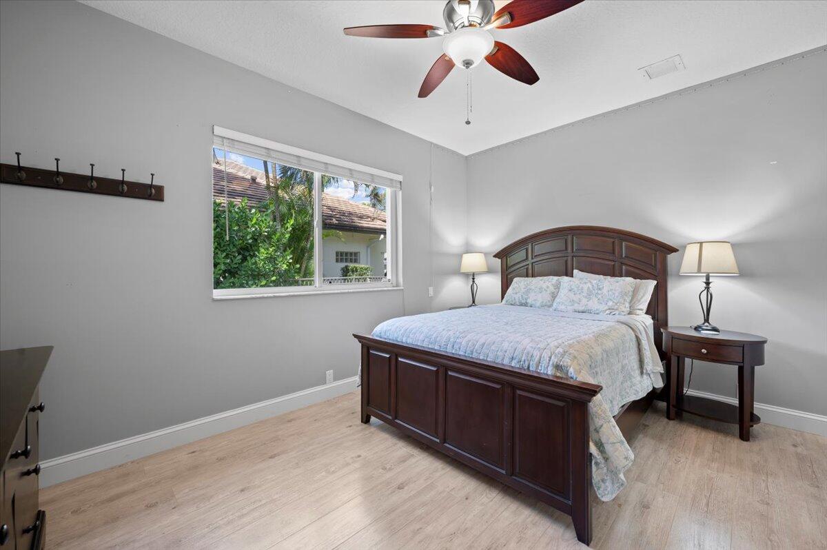126 N River Drive W
