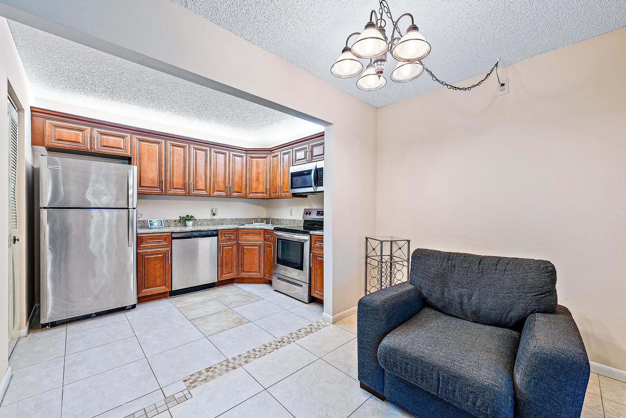 507 Shady Pine Way C1