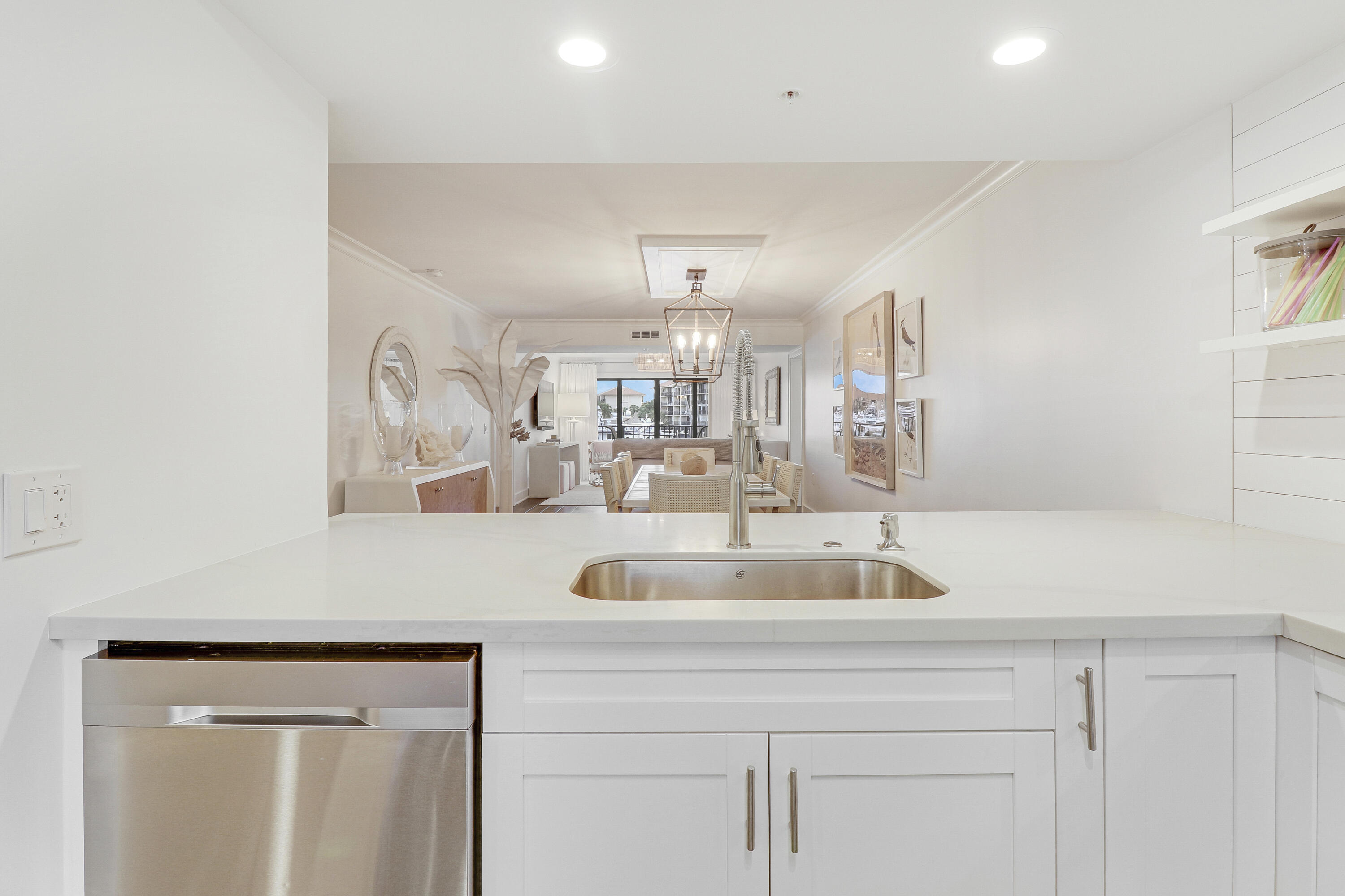 1601 Marina Isle Way 205