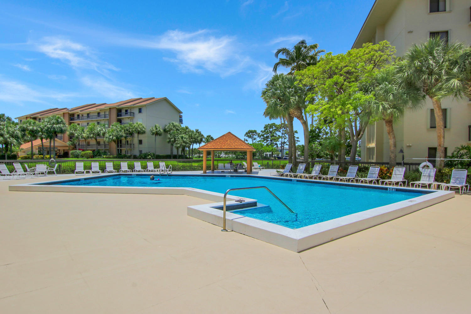 1601 Marina Isle Way 205