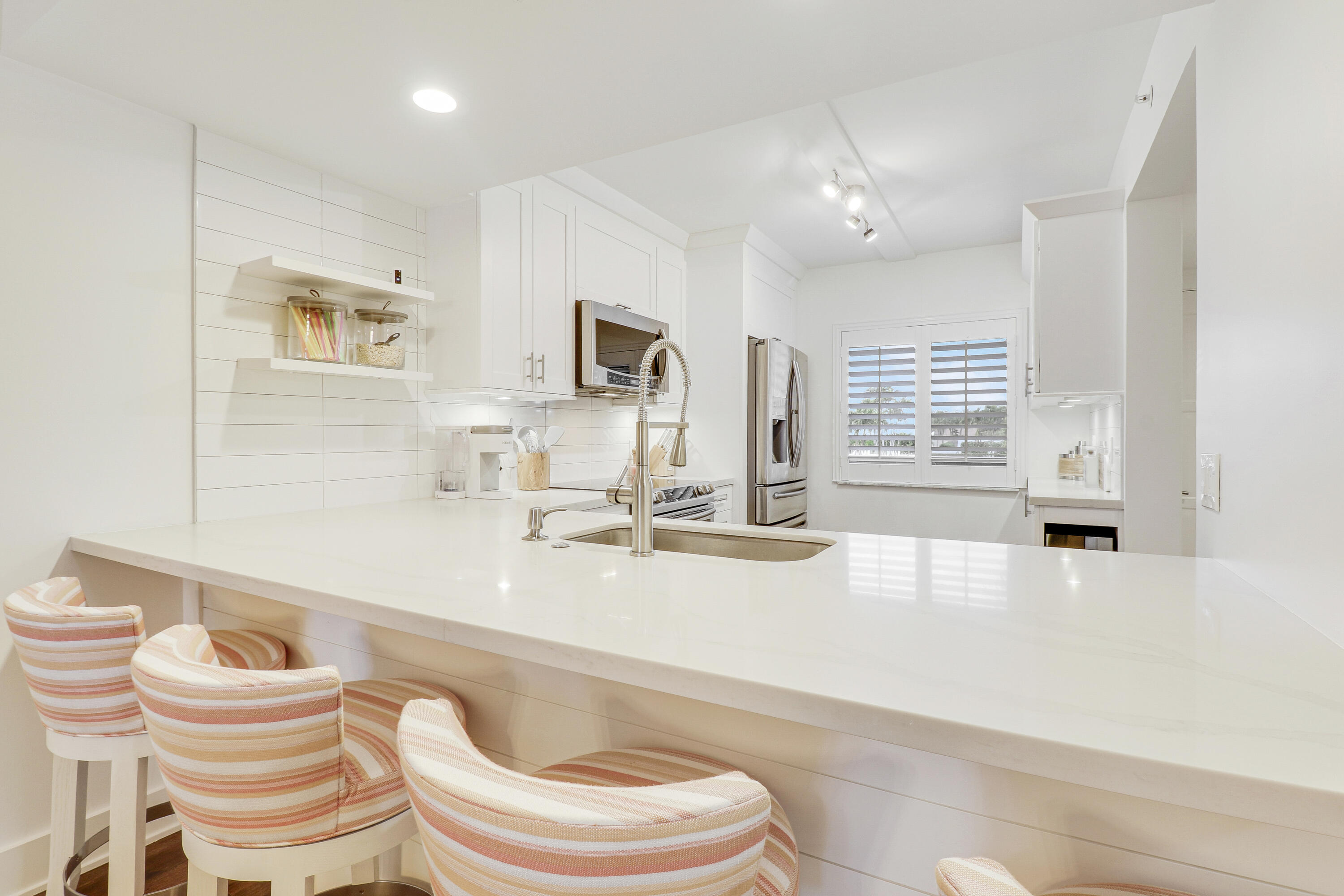 1601 Marina Isle Way 205