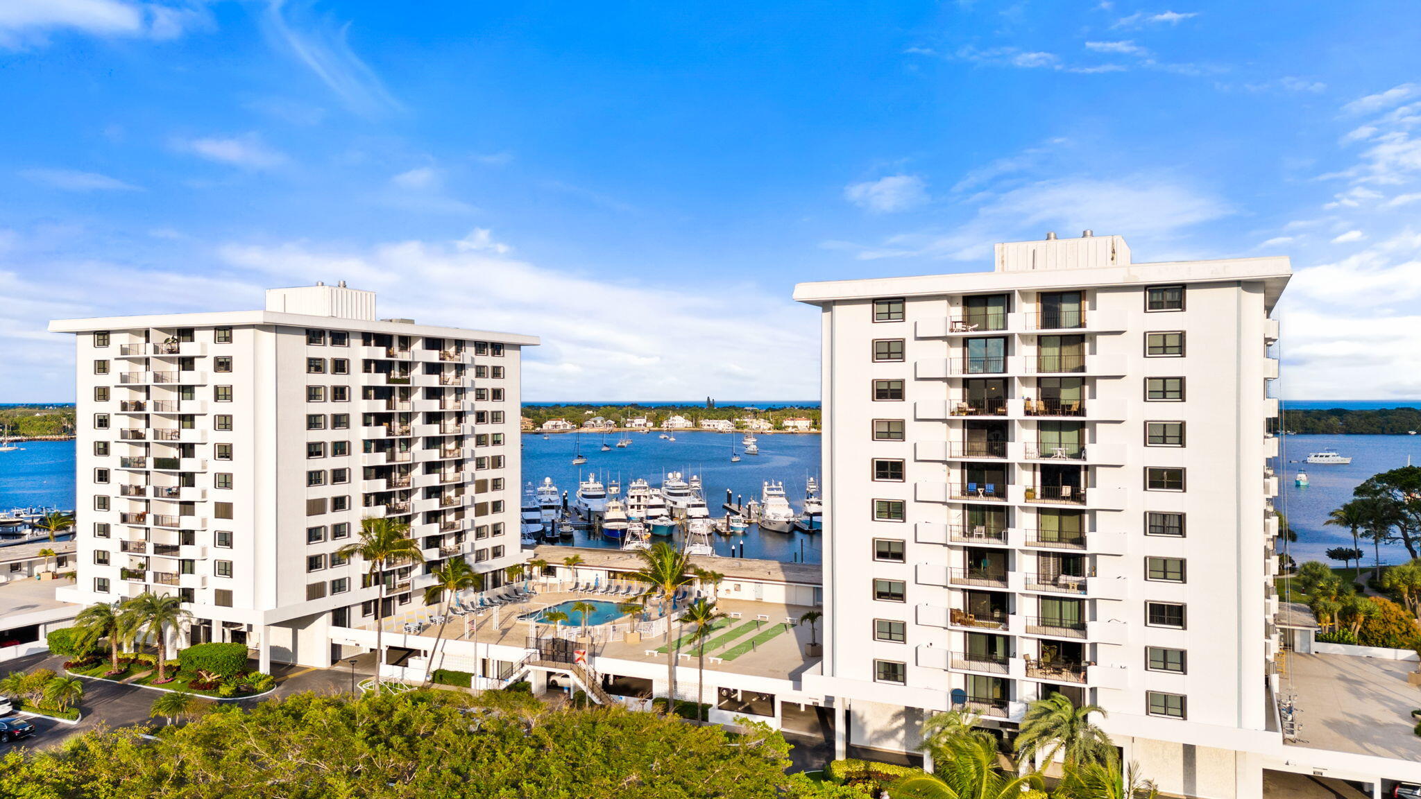 1200 Marine Way 807