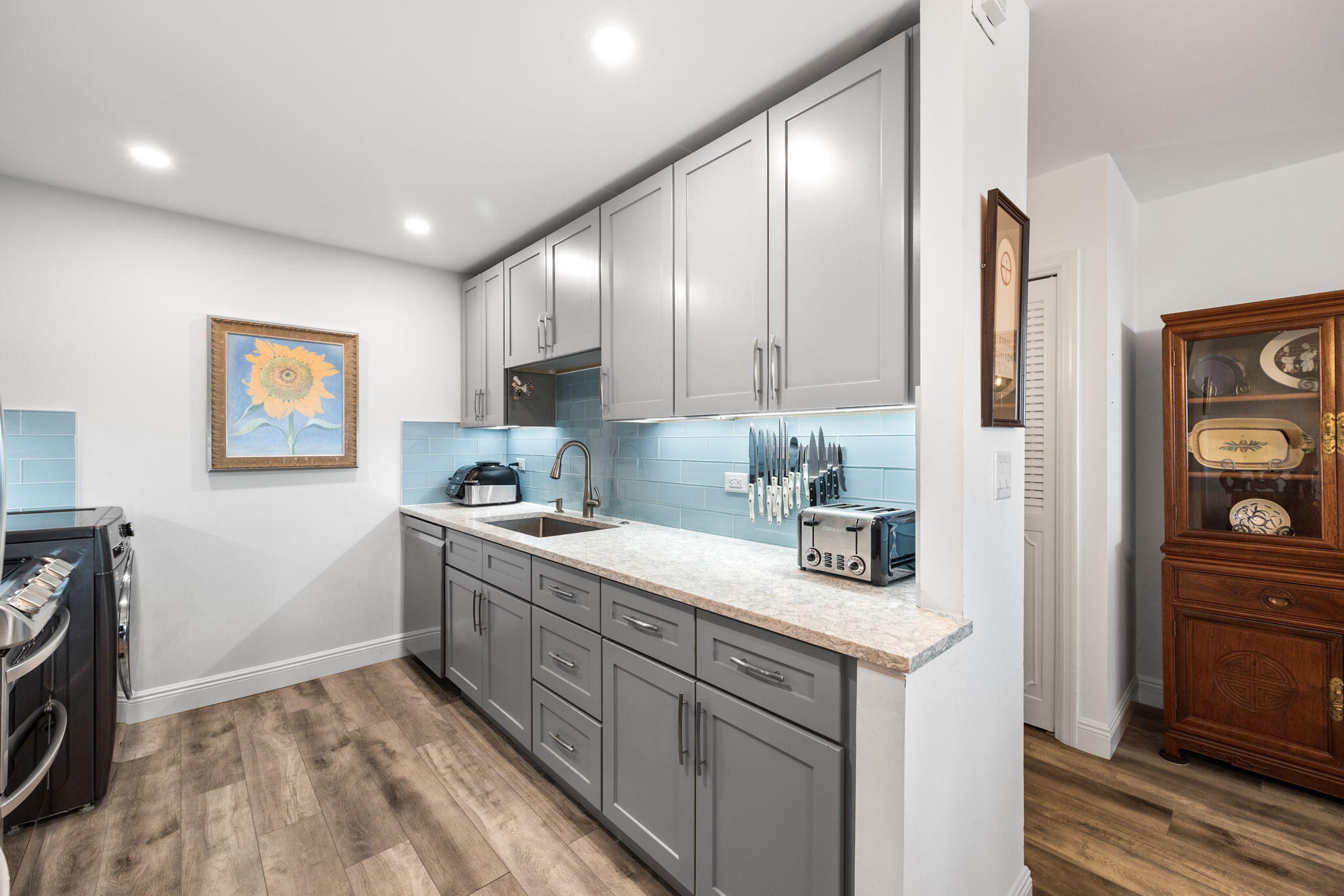 1200 Marine Way 807