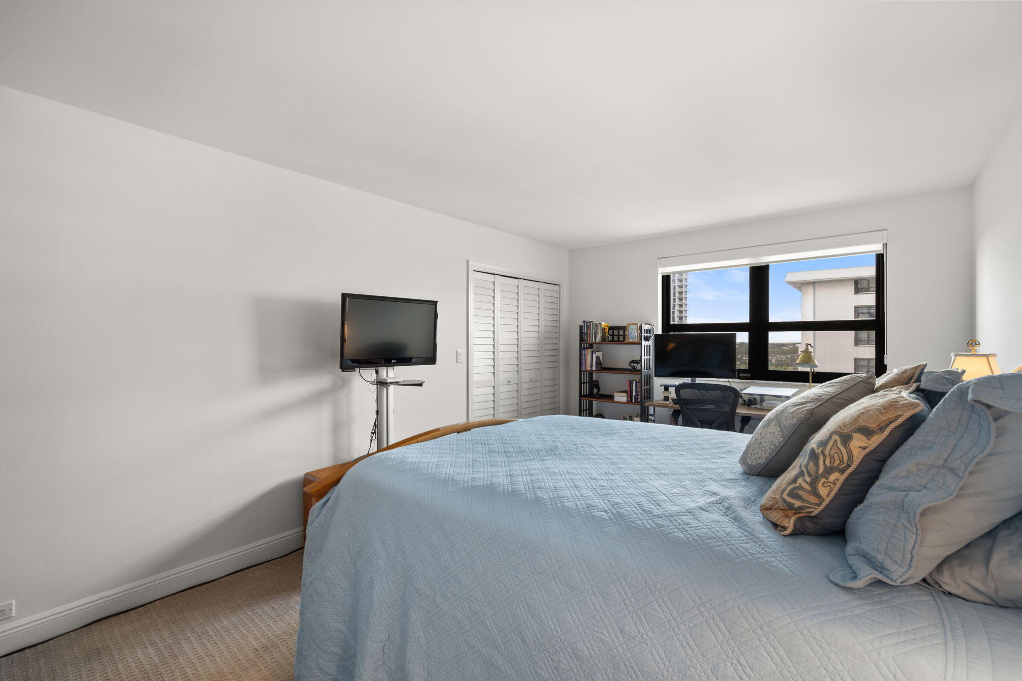 1200 Marine Way 807