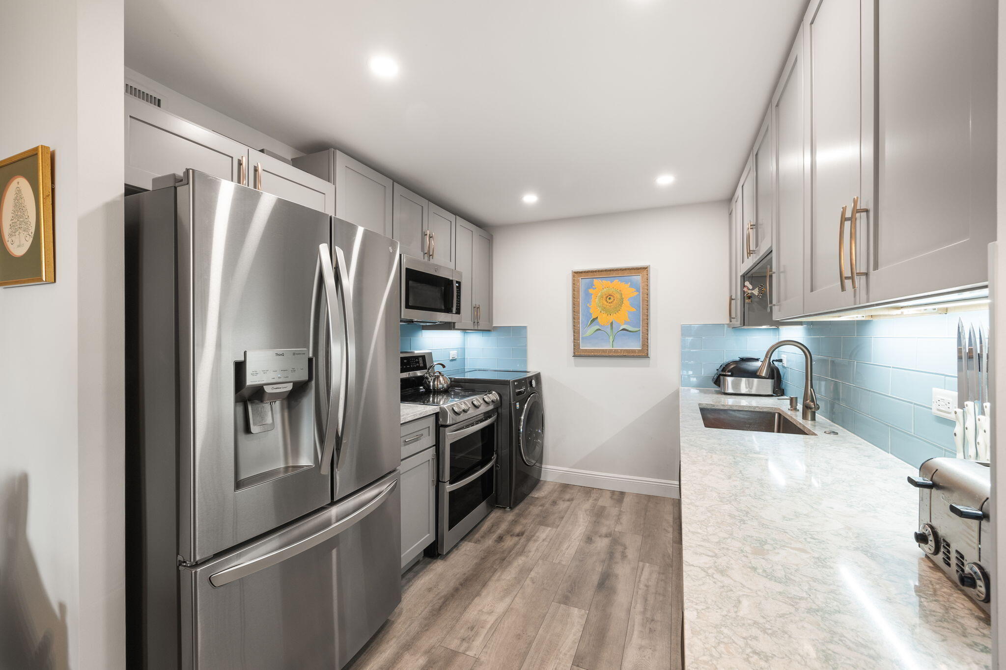 1200 Marine Way 807