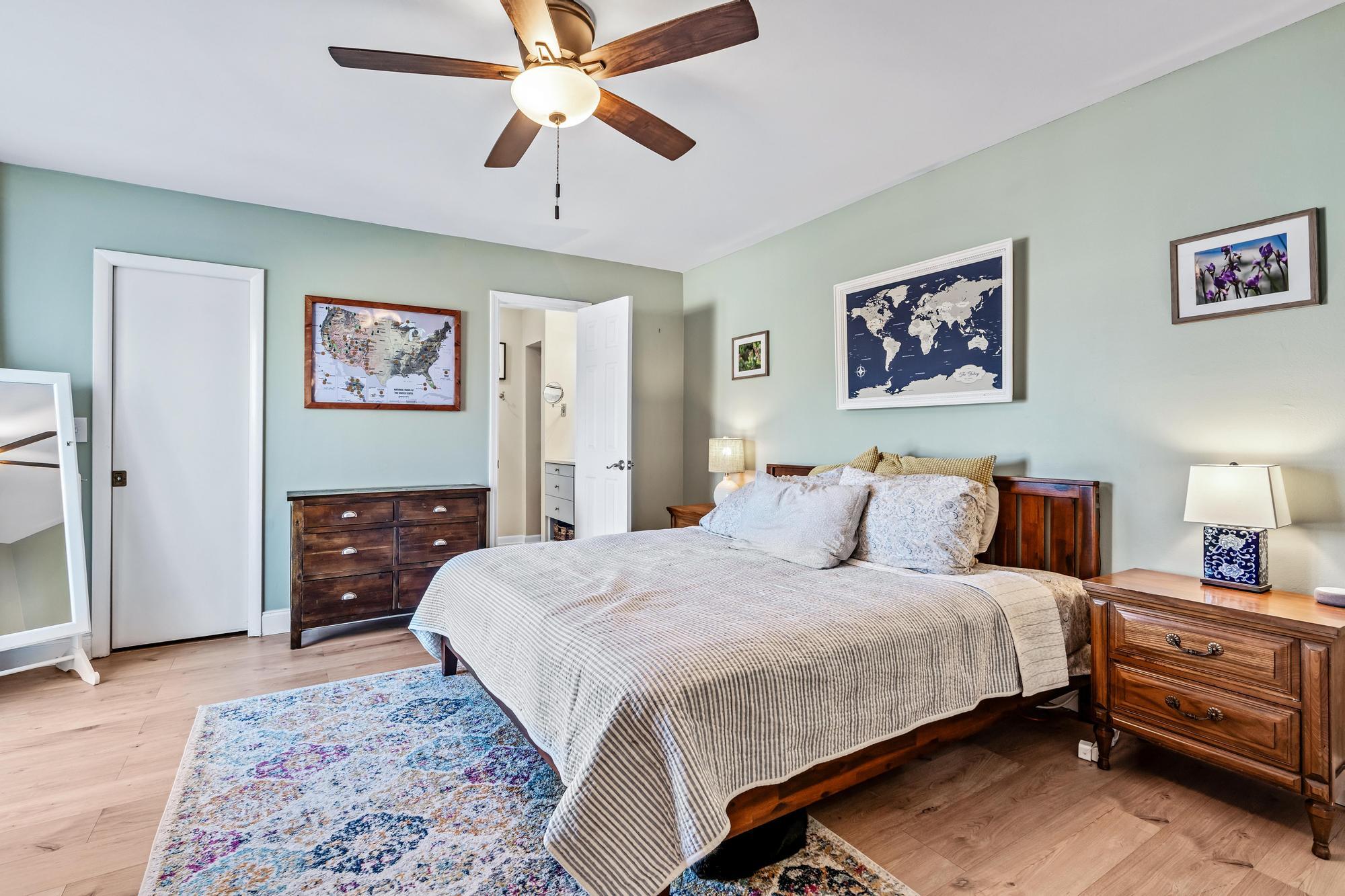 141 E Riverside Drive 11b