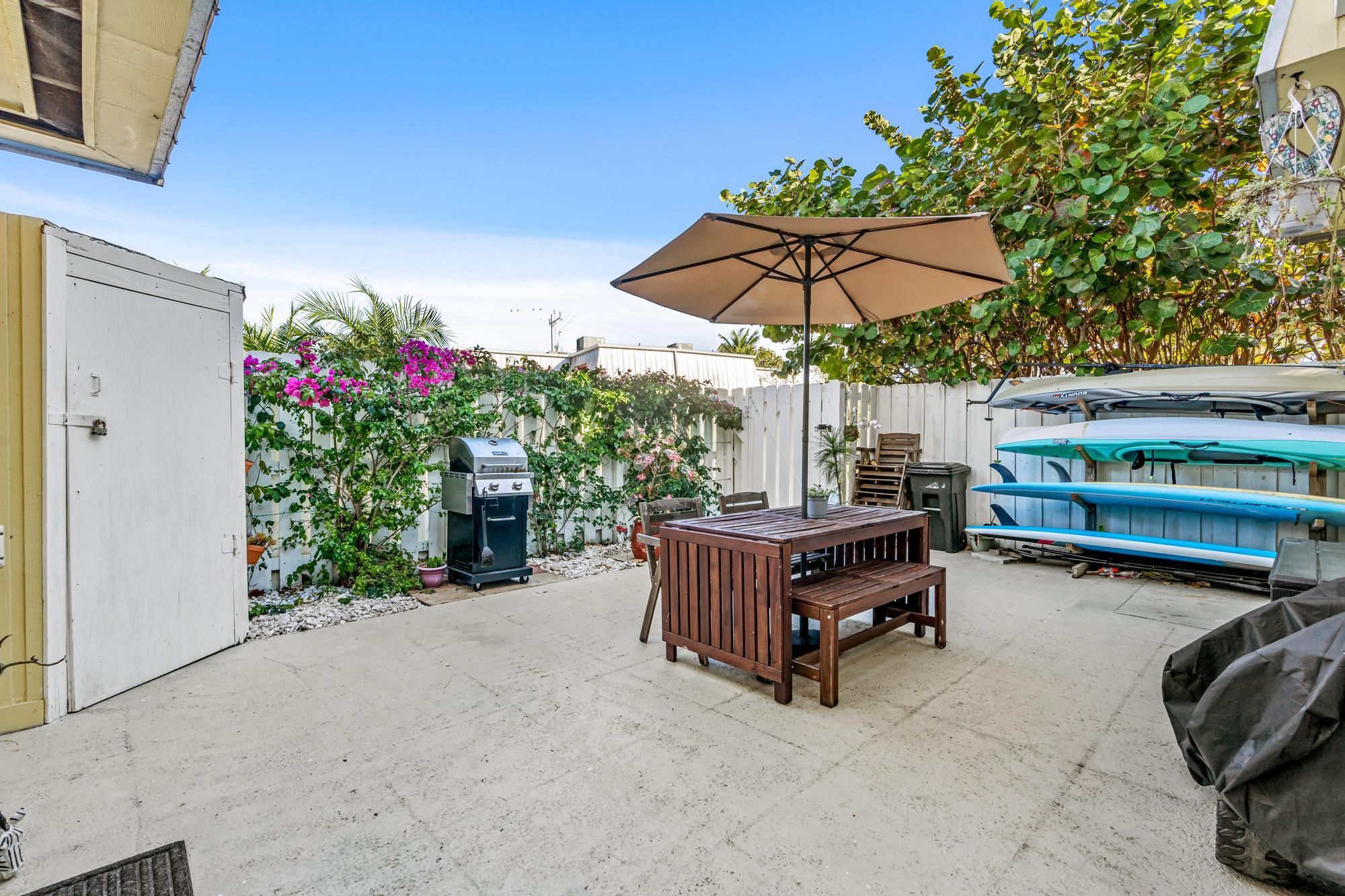 141 E Riverside Drive 11b