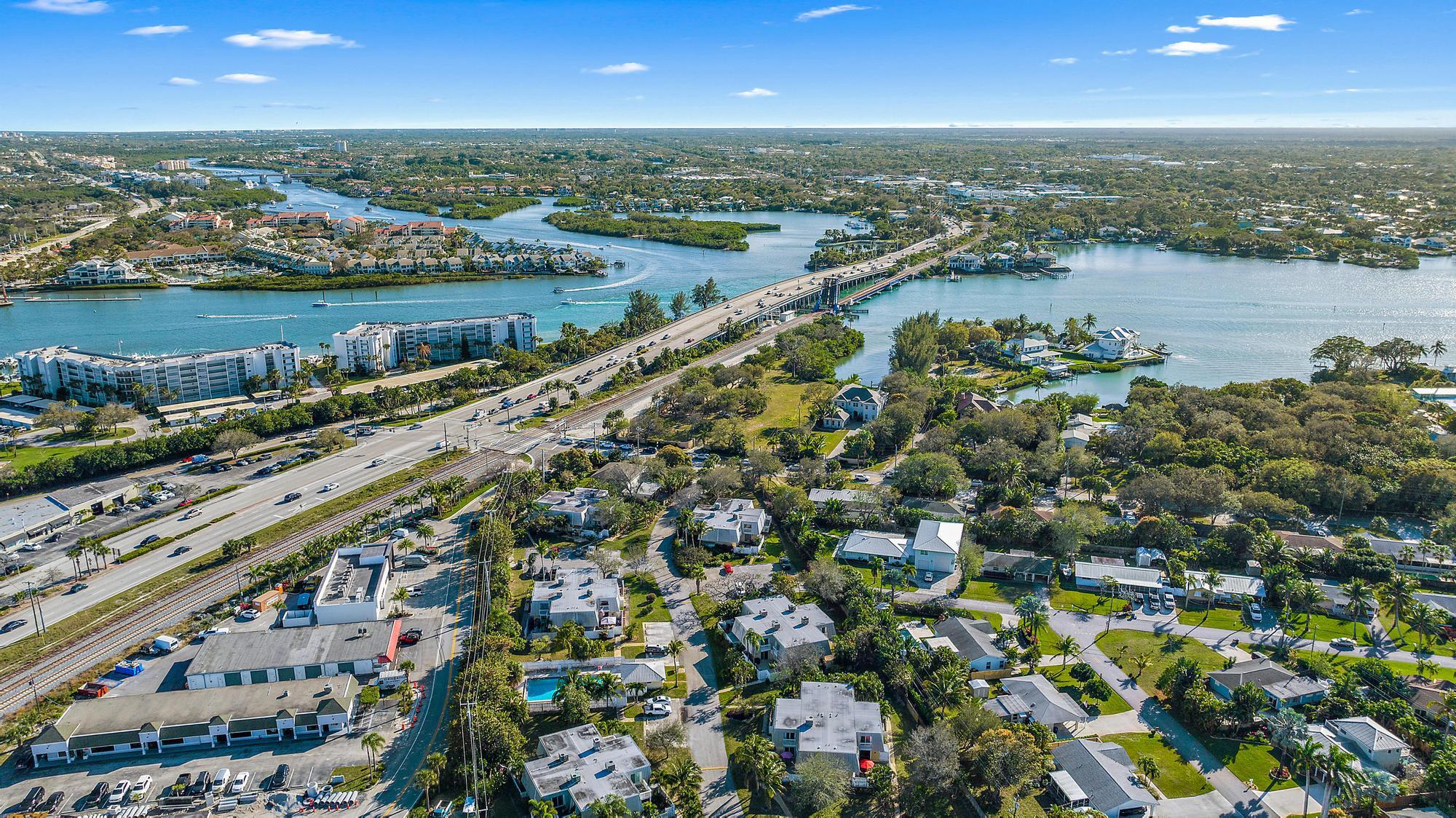 141 E Riverside Drive 11b