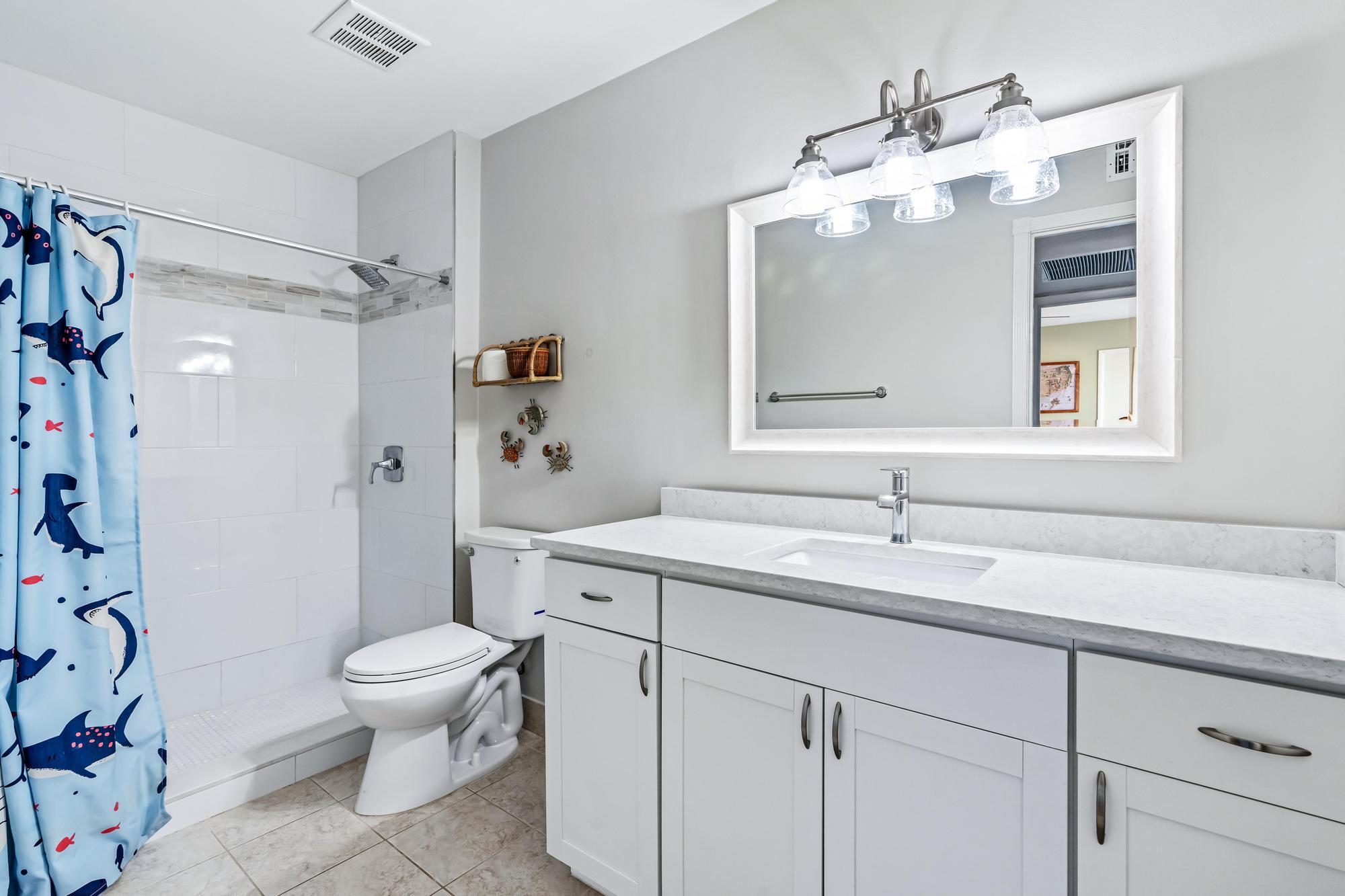 141 E Riverside Drive 11b