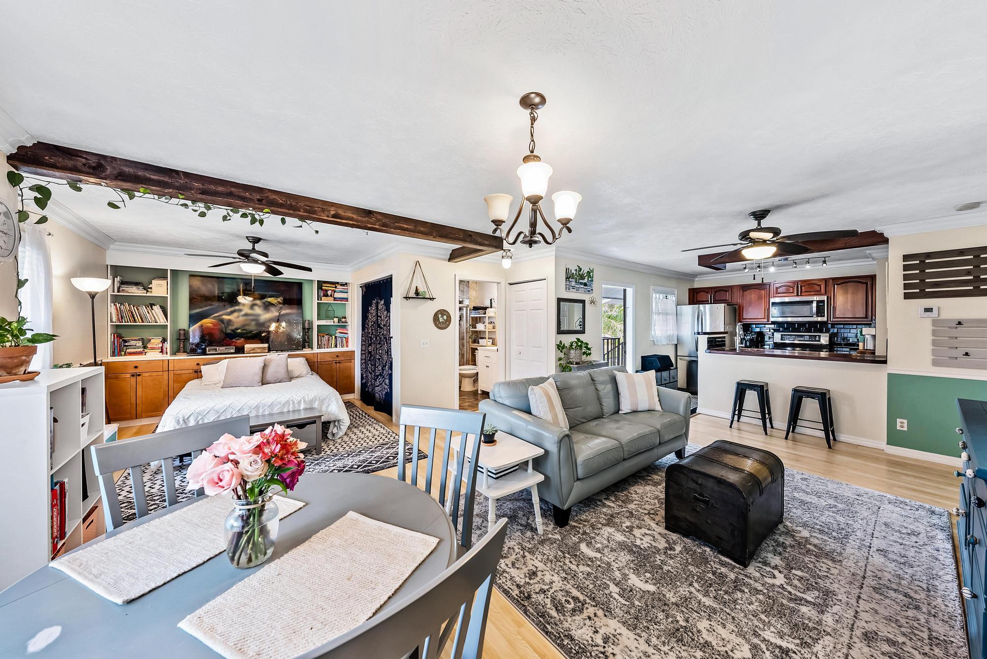 6535 SE Federal Highway 204