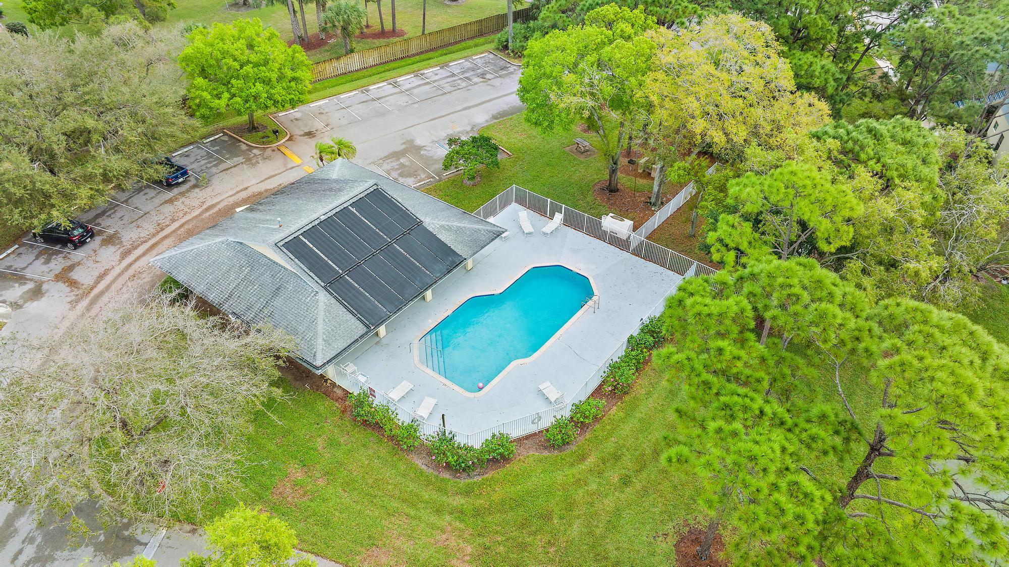 6535 SE Federal Highway 204