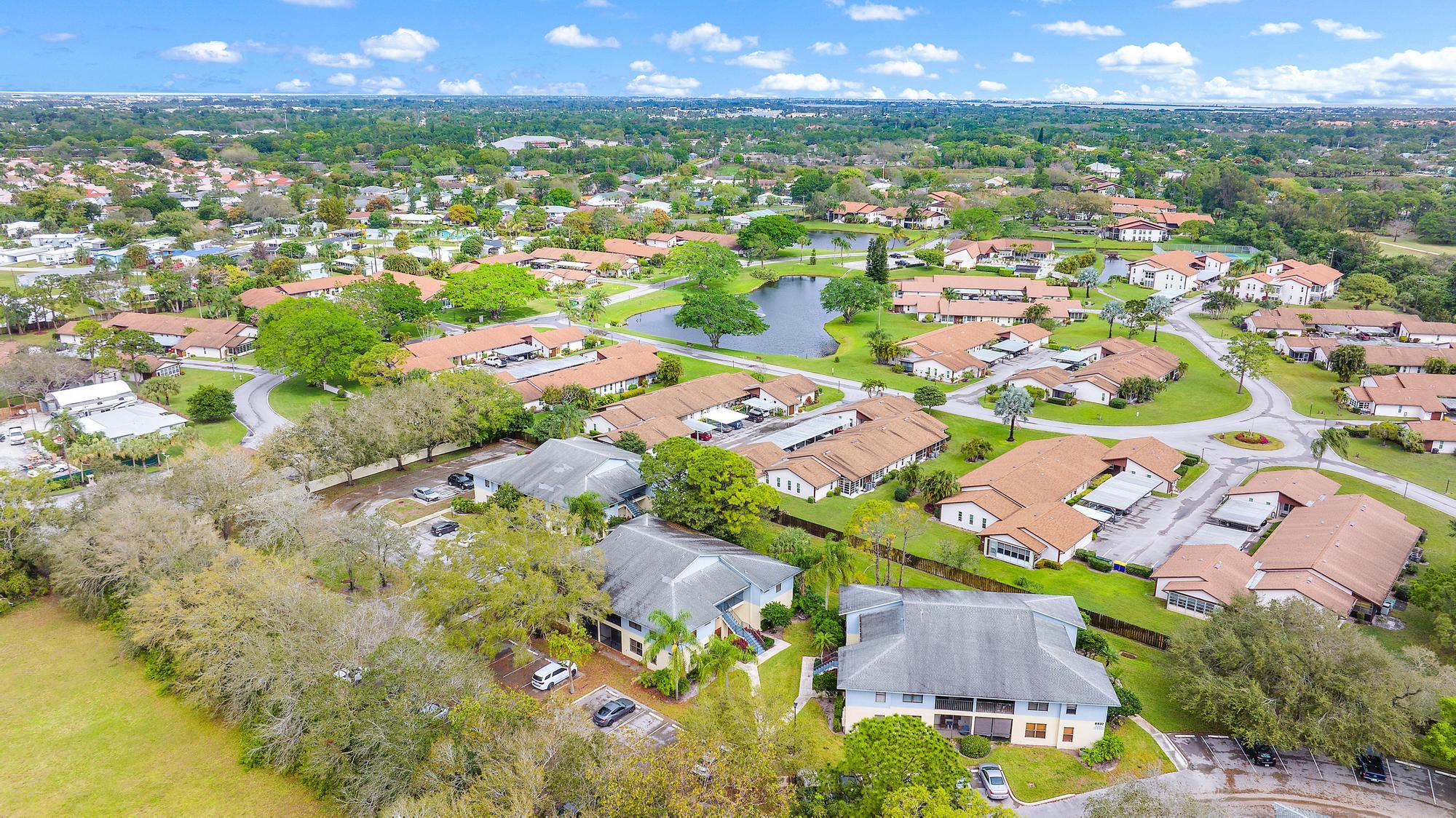 6535 SE Federal Highway 204