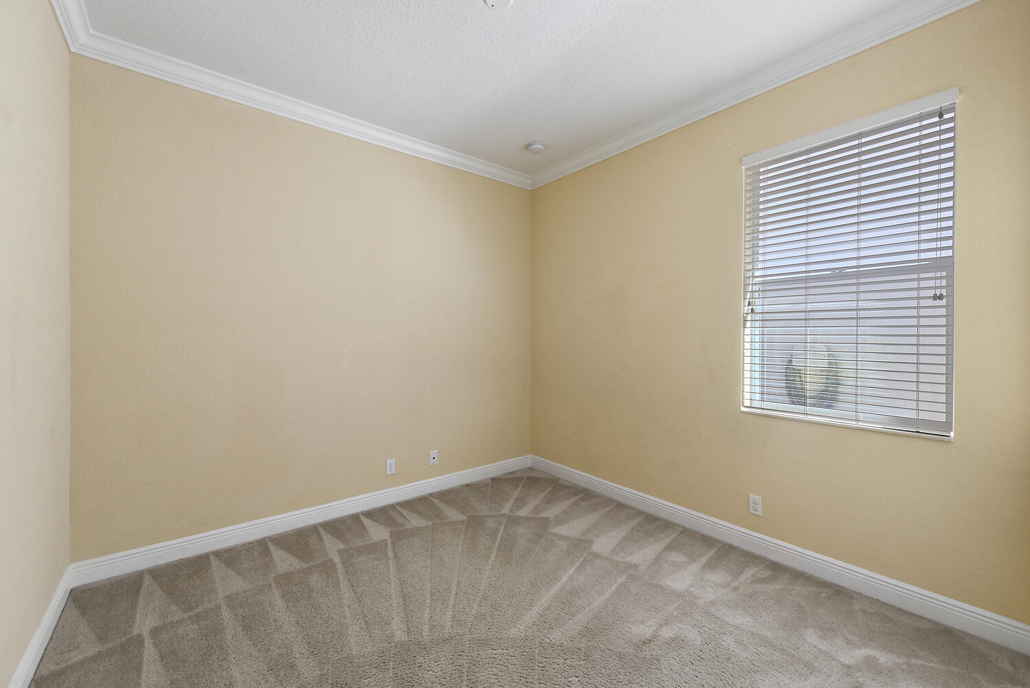 5968 SE Crooked Oak Avenue