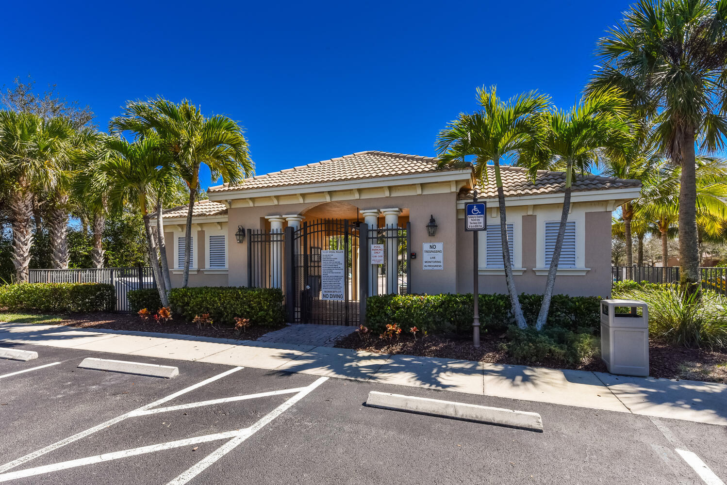 5968 SE Crooked Oak Avenue