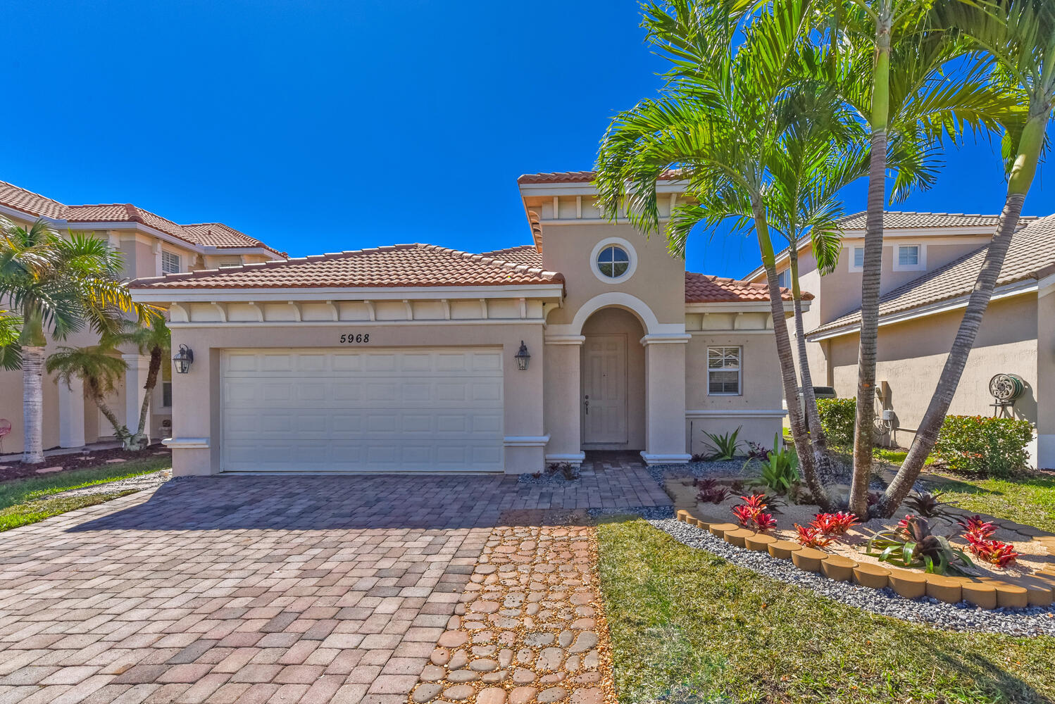 5968 SE Crooked Oak Avenue