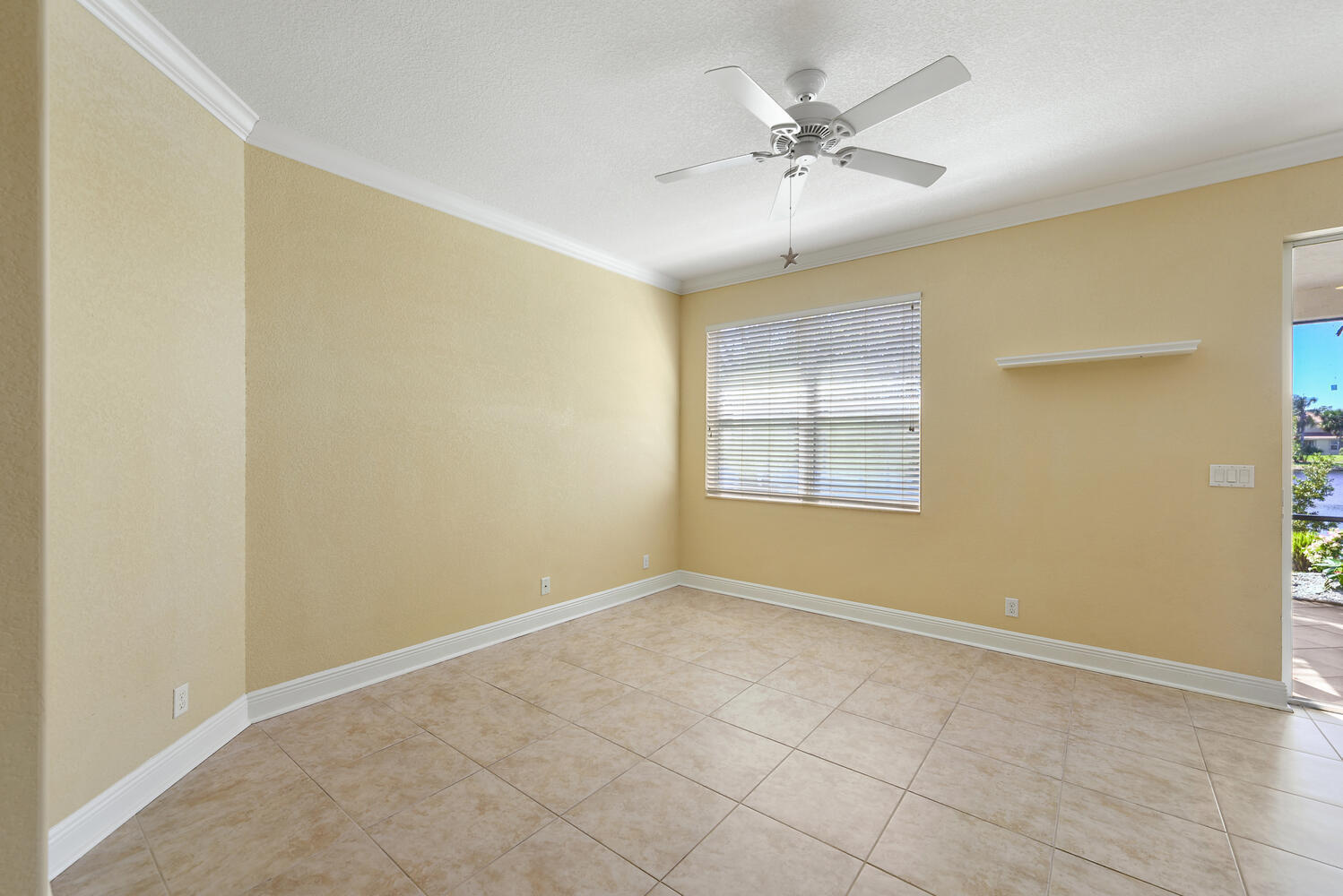 5968 SE Crooked Oak Avenue