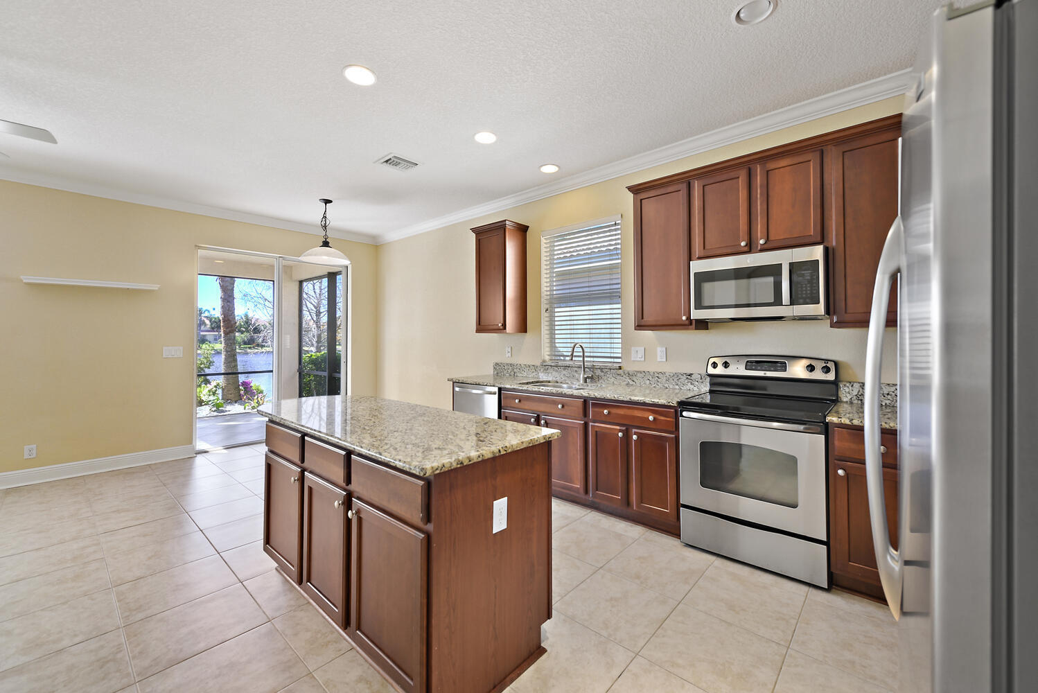 5968 SE Crooked Oak Avenue