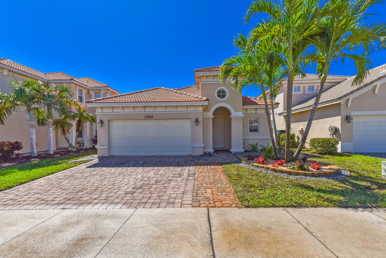 5968 SE Crooked Oak Avenue