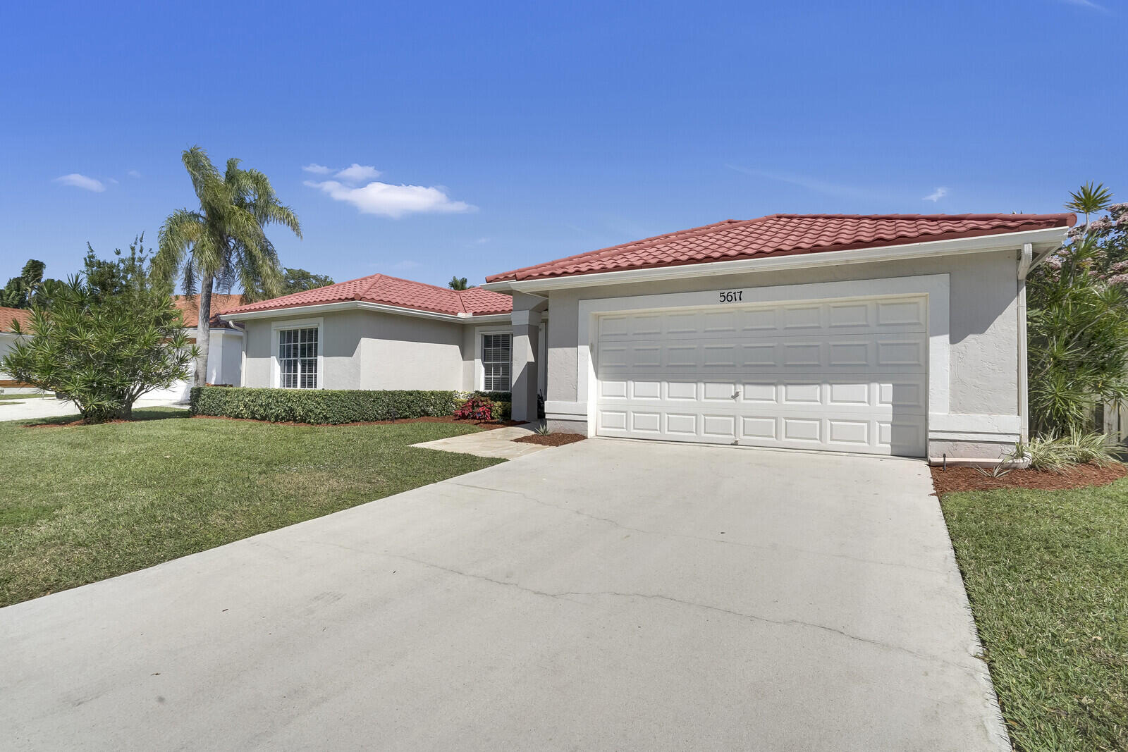 5617 Descartes Circle