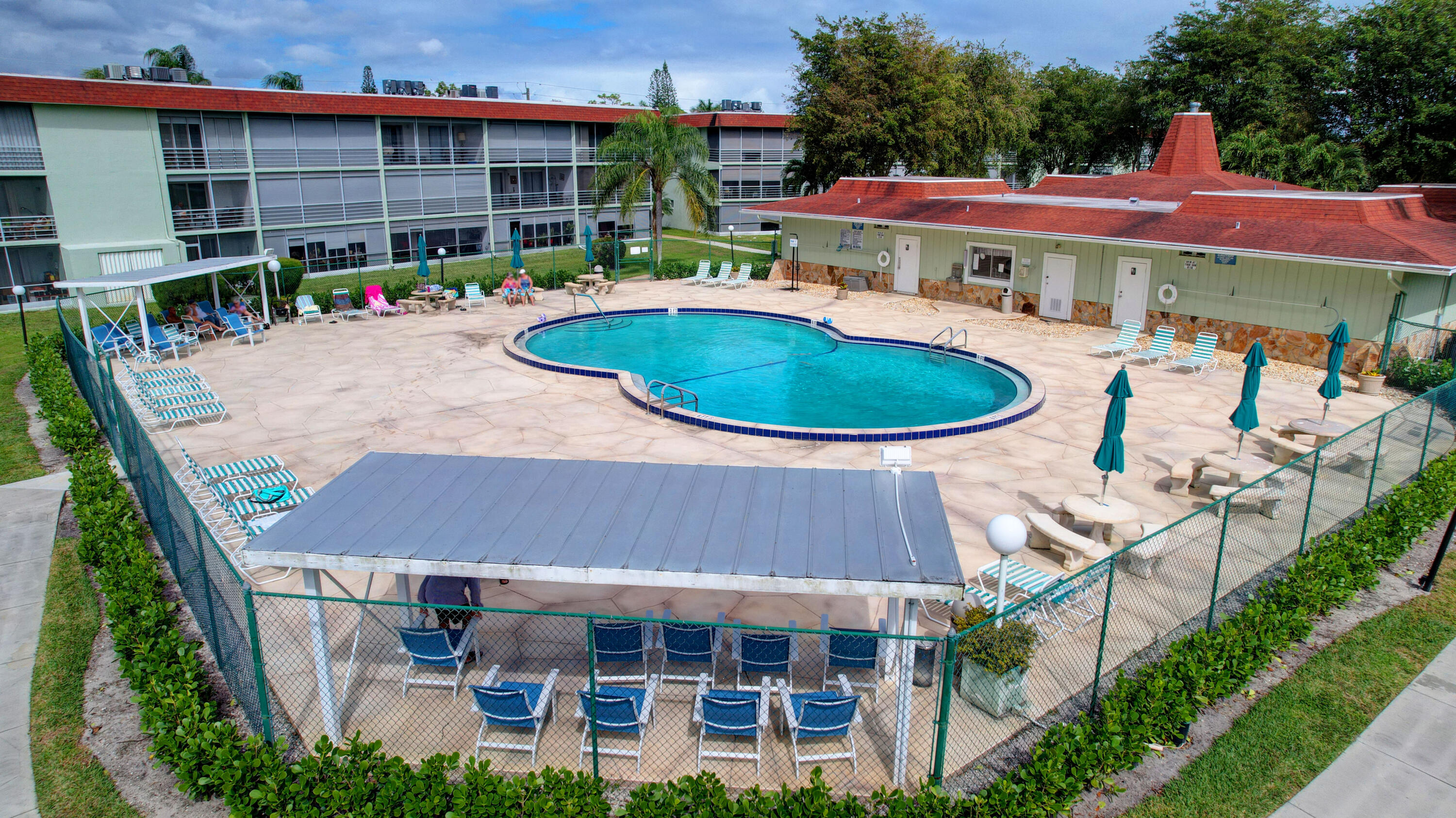 3200 Springdale Boulevard 204