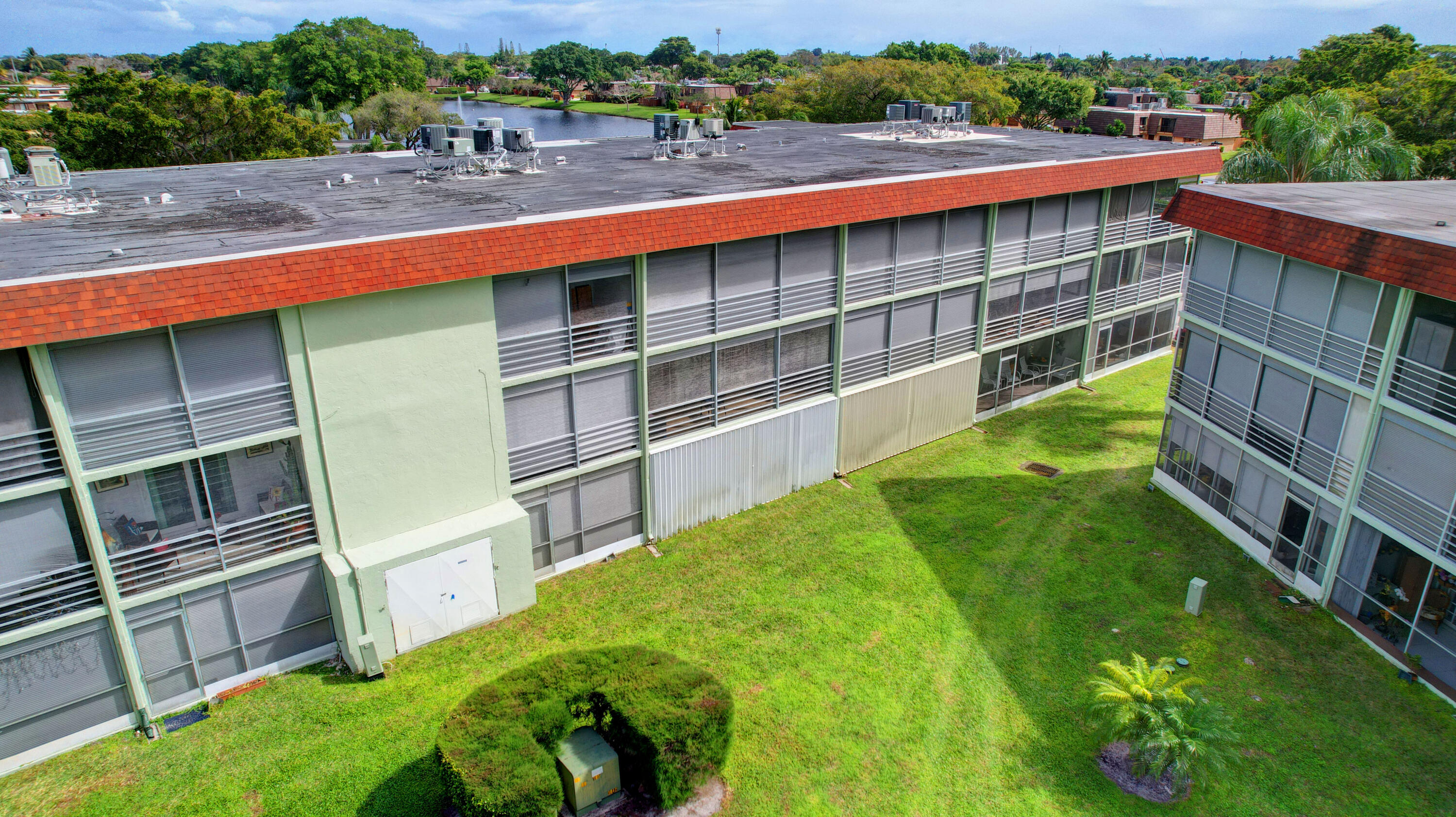 3200 Springdale Boulevard 204