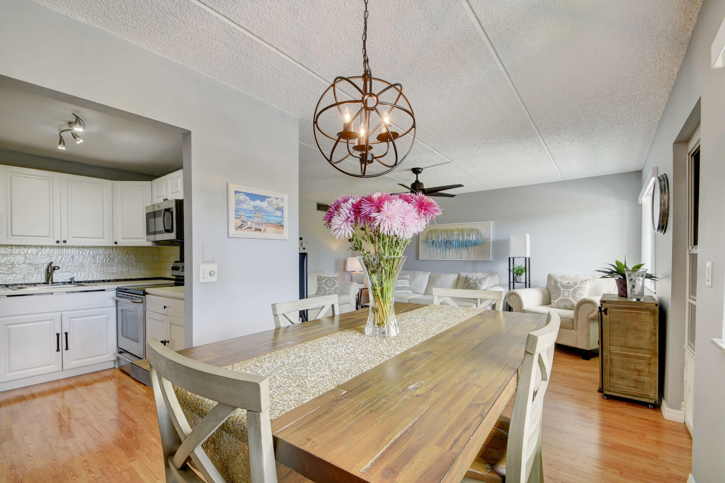 3200 Springdale Boulevard 204