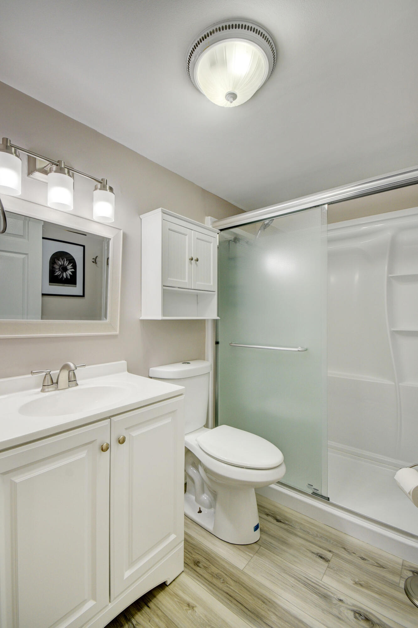 3200 Springdale Boulevard 204