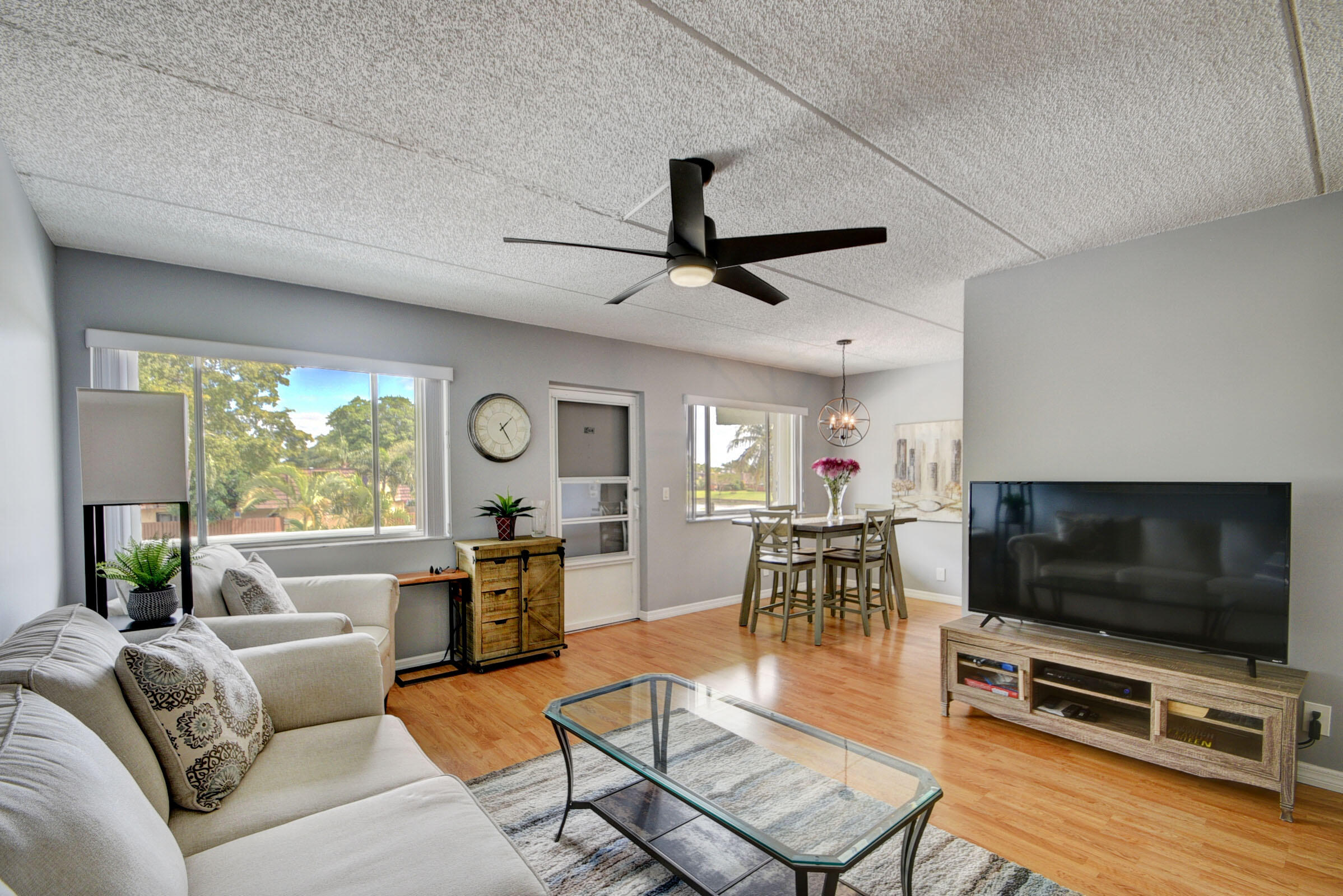 3200 Springdale Boulevard 204