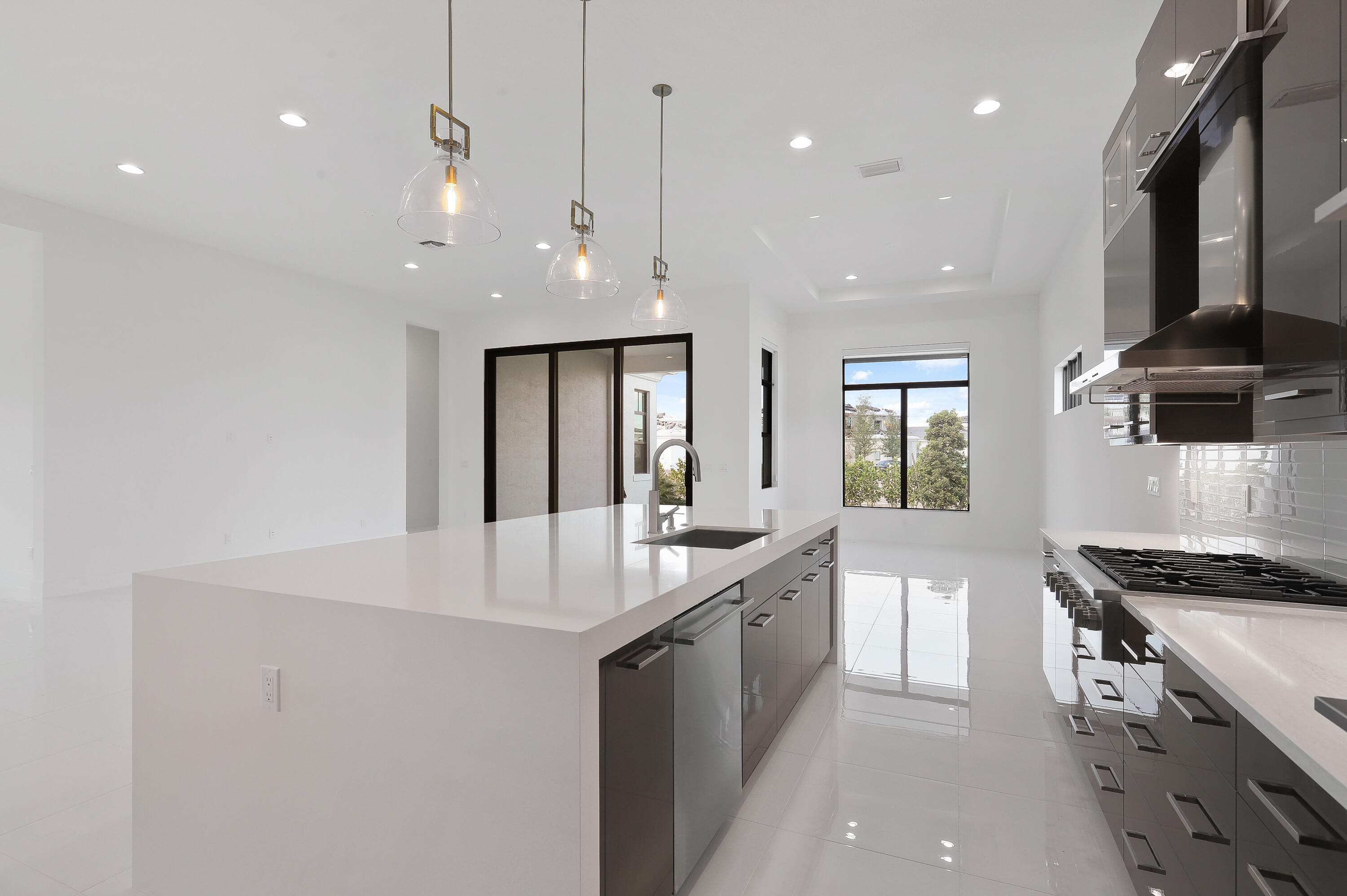 13143 Artisan Circle