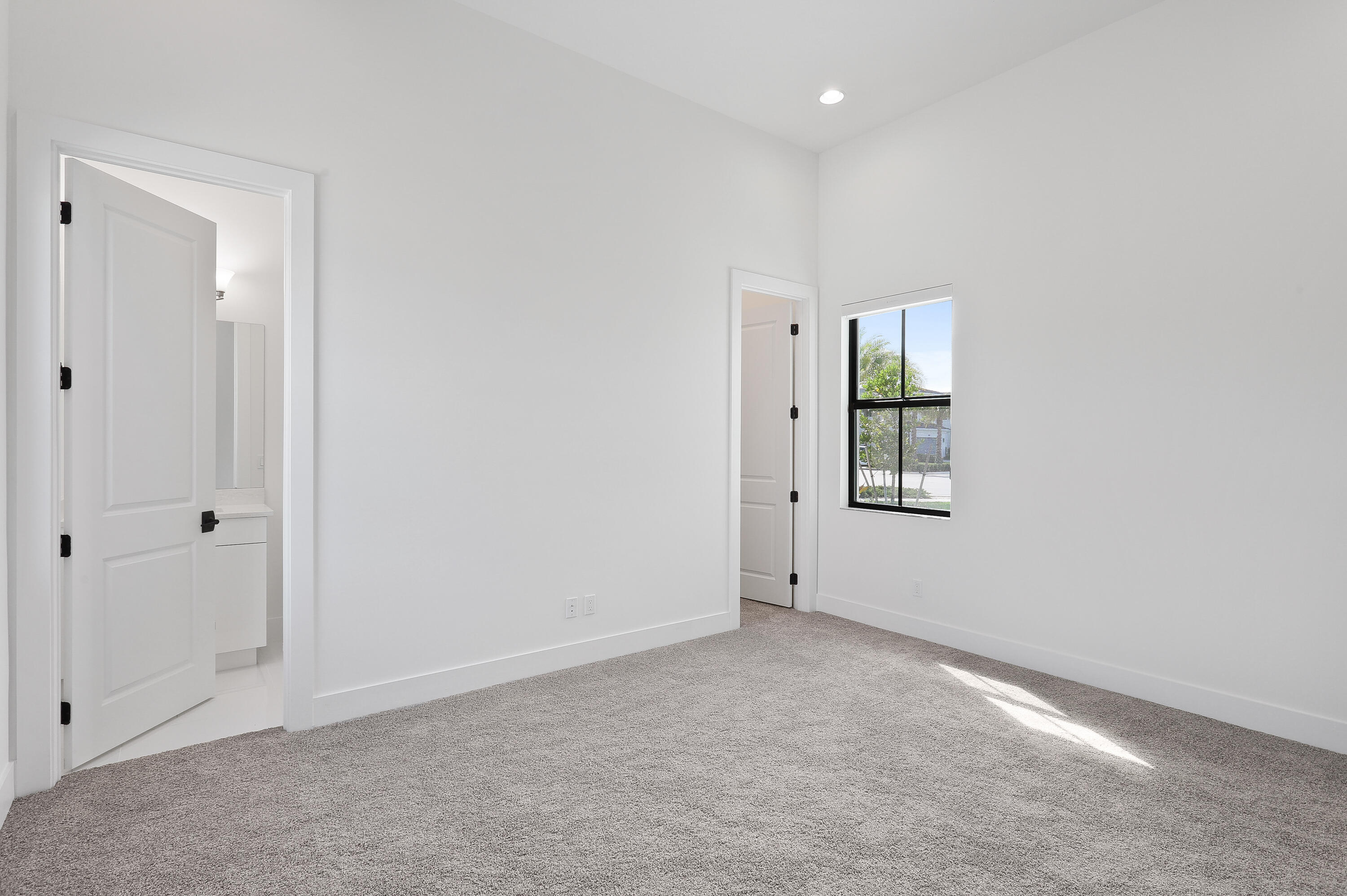 13143 Artisan Circle