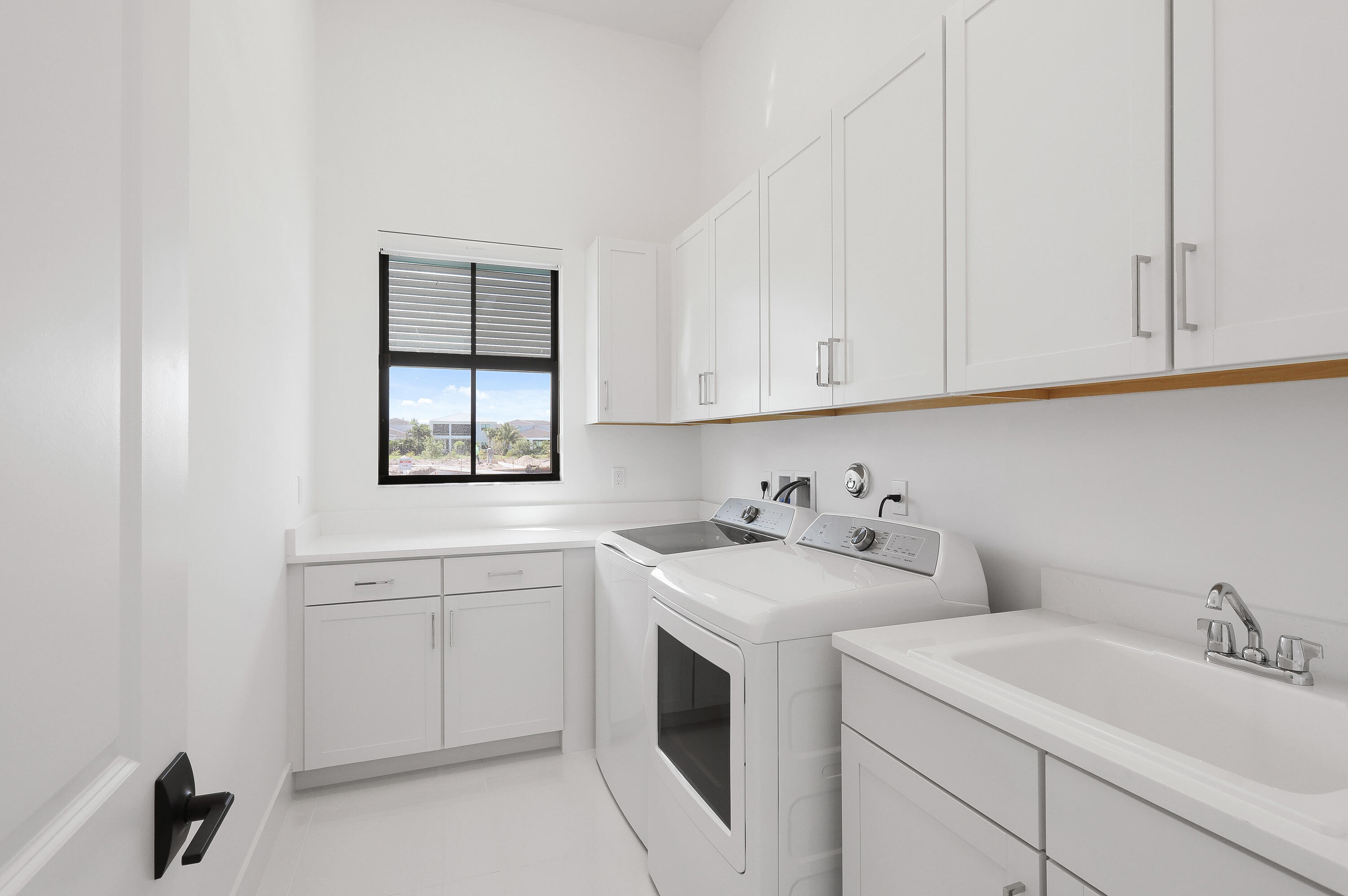 13143 Artisan Circle