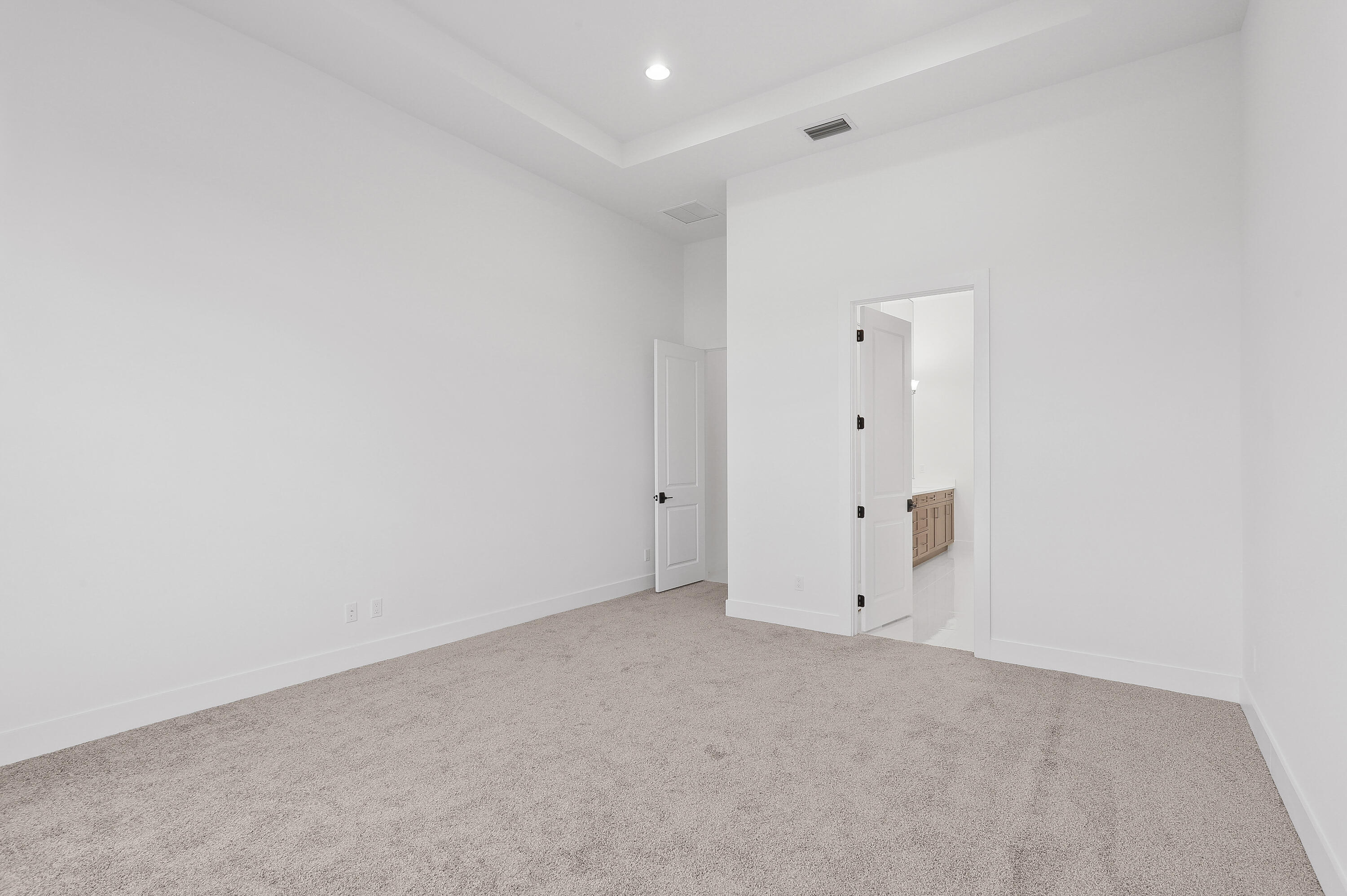 13143 Artisan Circle