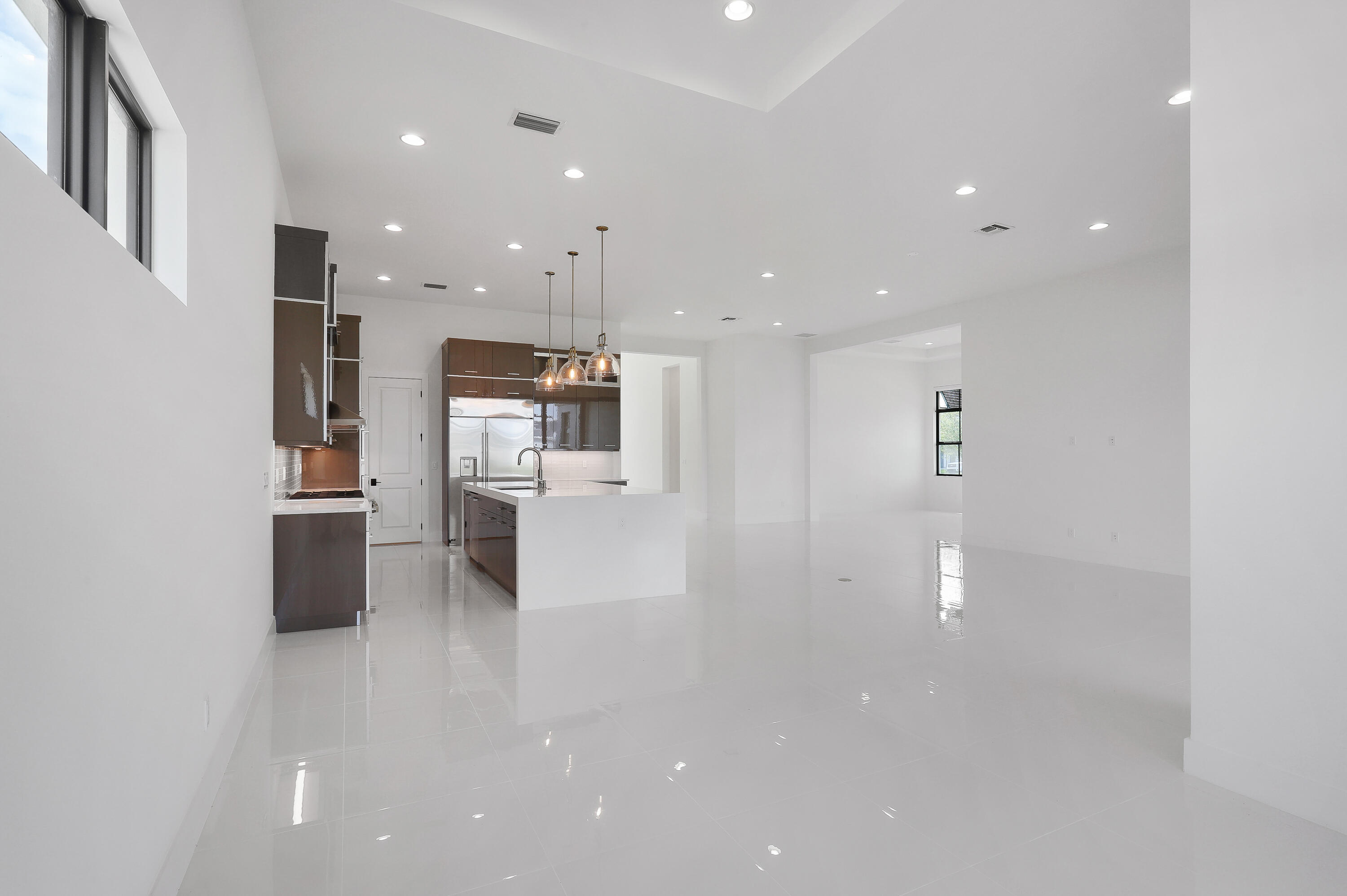 13143 Artisan Circle