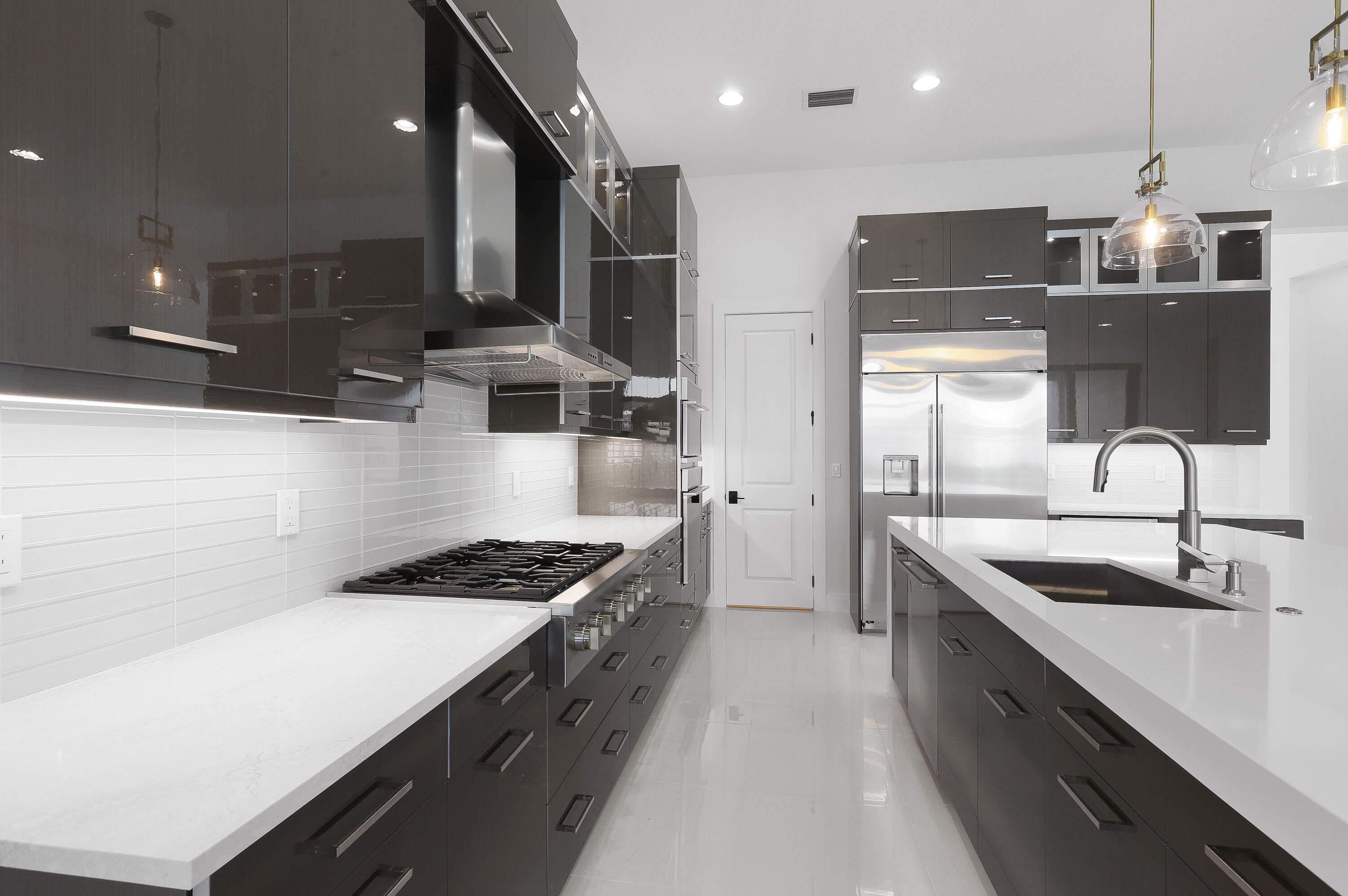 13143 Artisan Circle