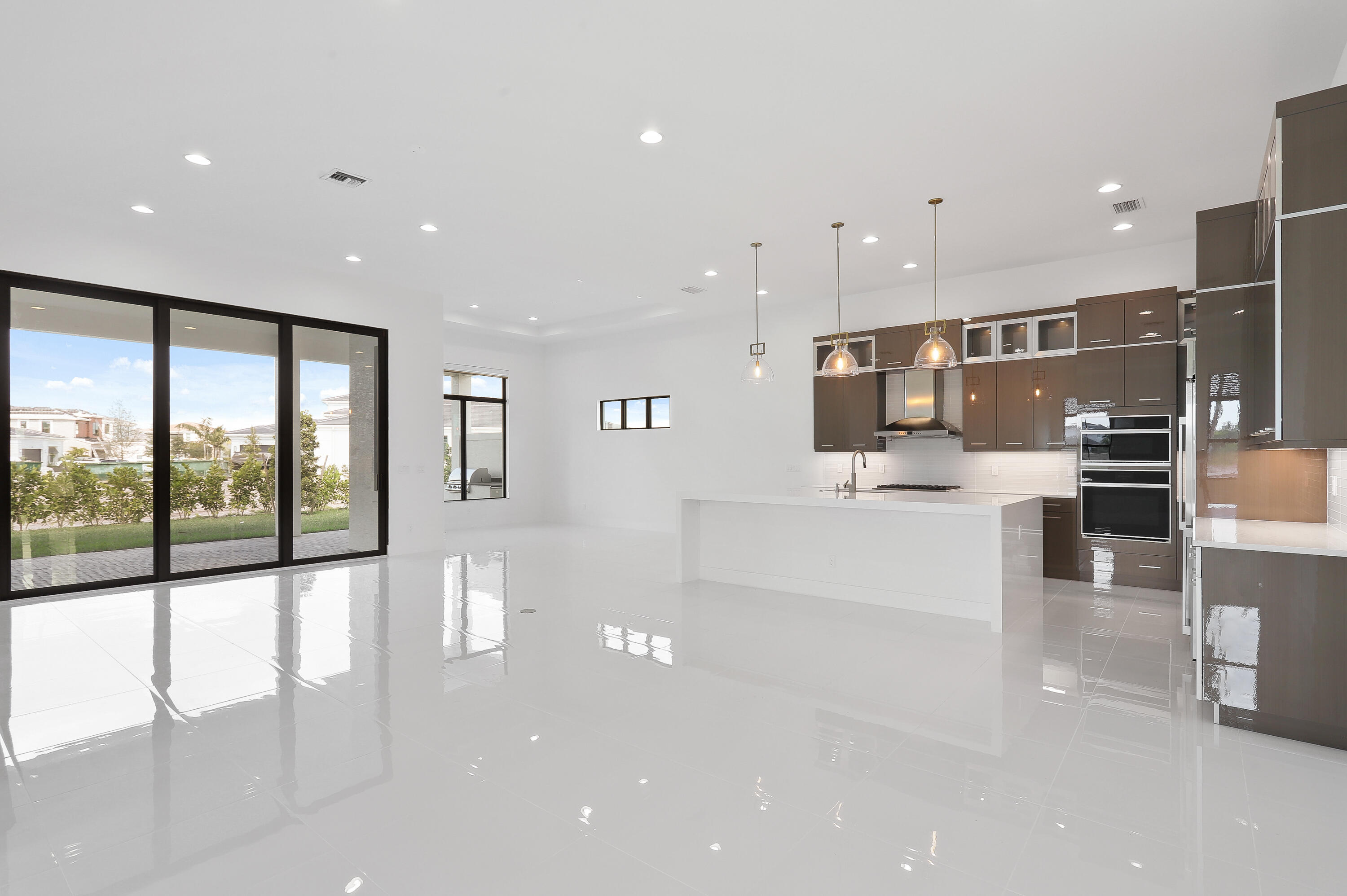 13143 Artisan Circle