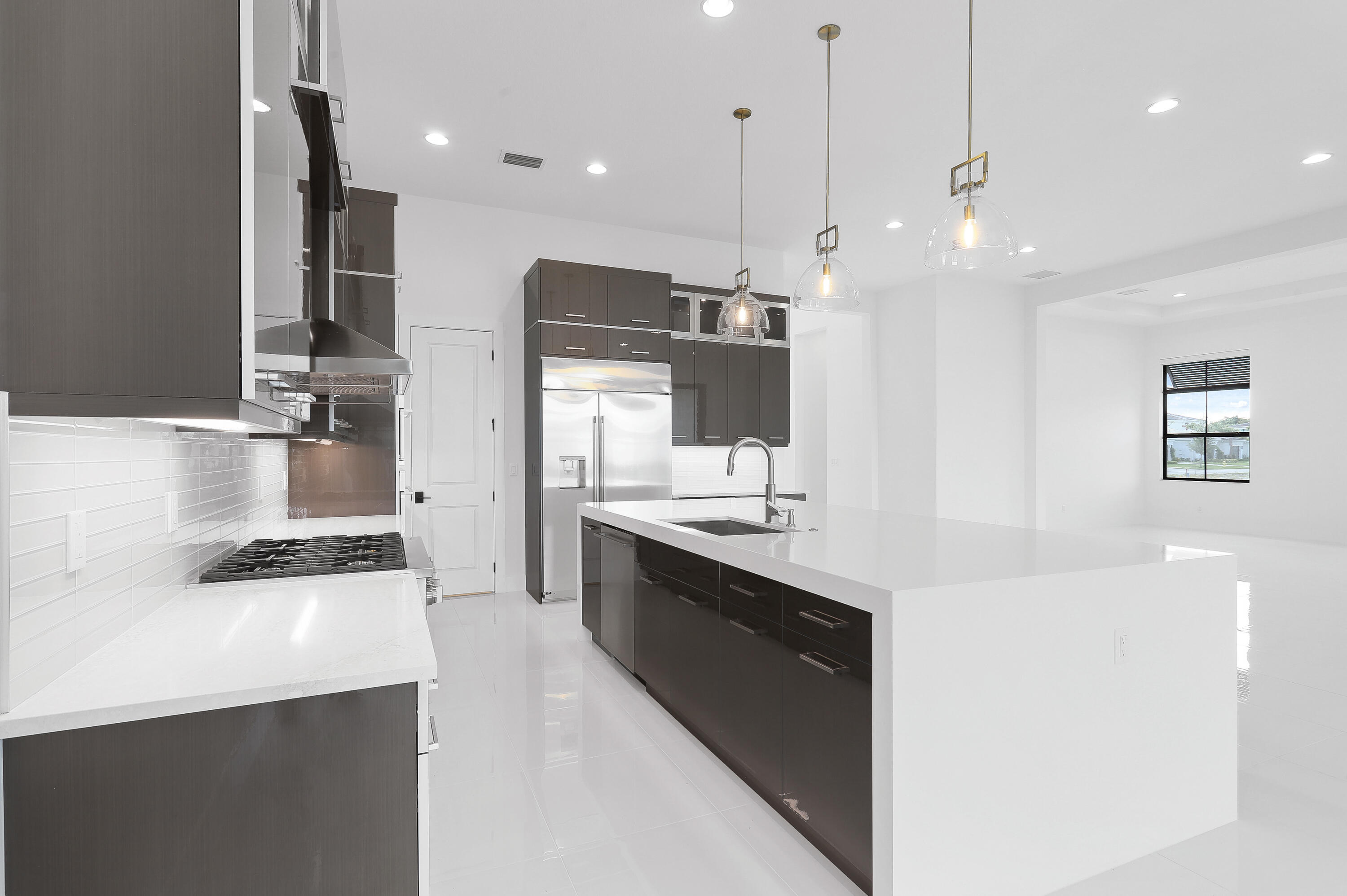 13143 Artisan Circle
