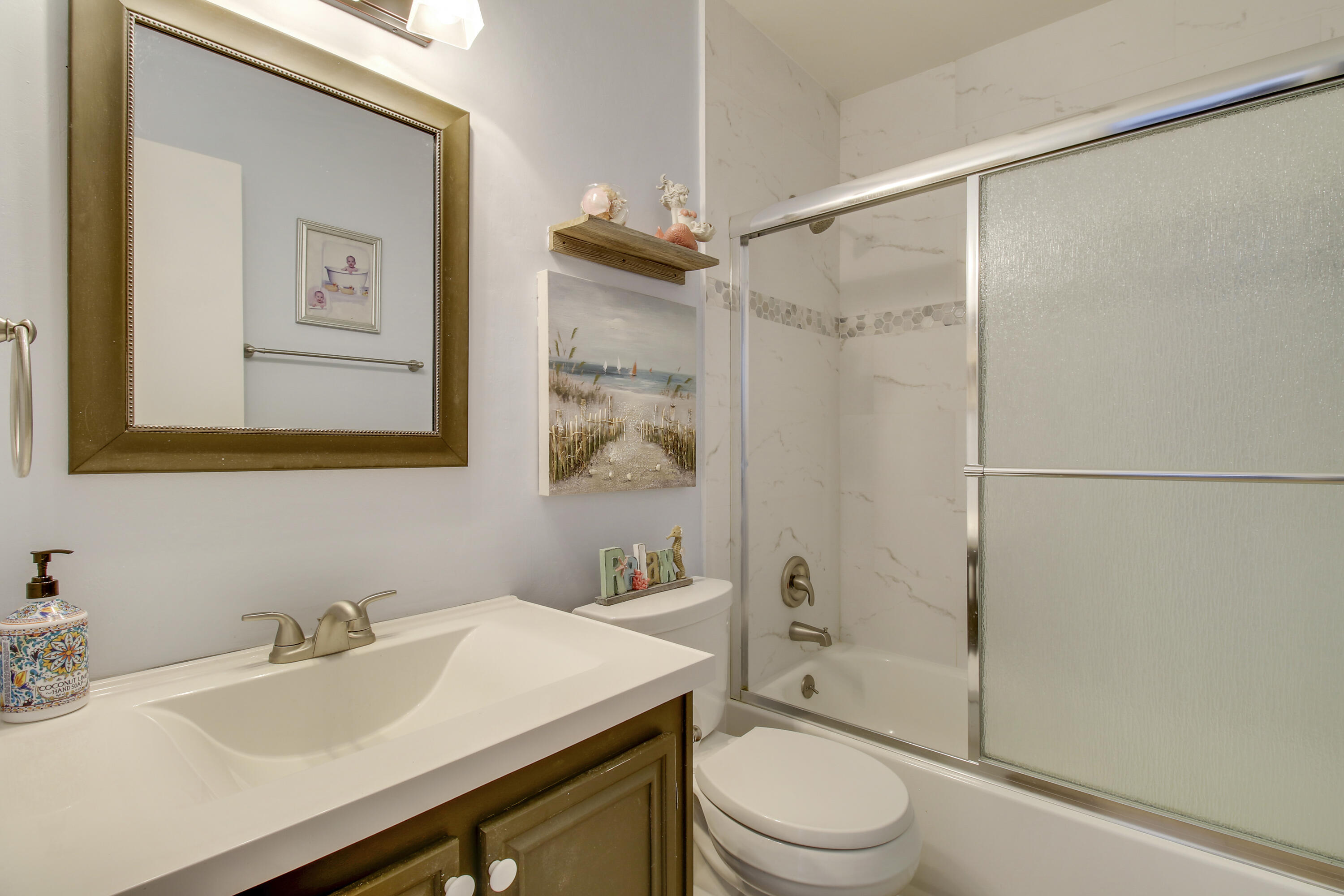 128 Sherwood Circle 13d