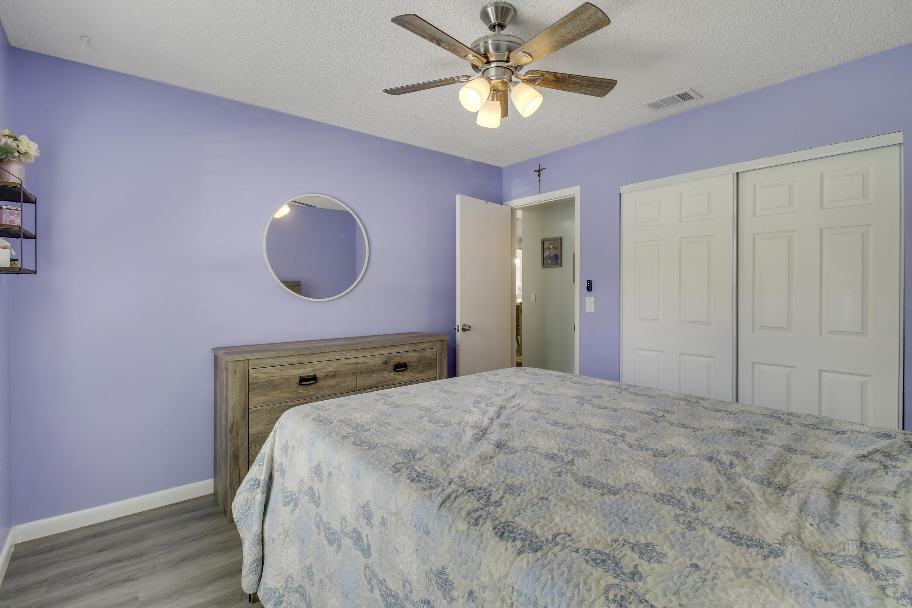 128 Sherwood Circle 13d