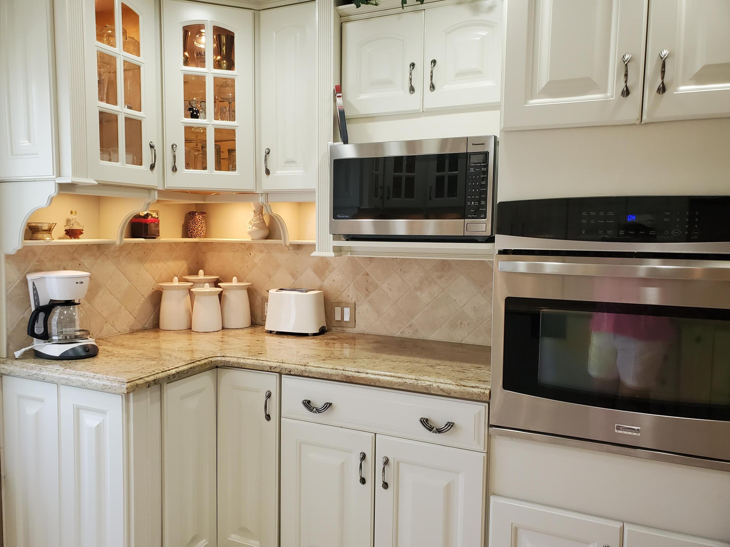 717 S Us Highway 1 805