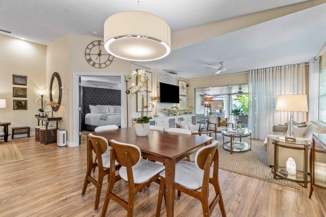 8286 Old Forest Road, Palm Beach Gardens