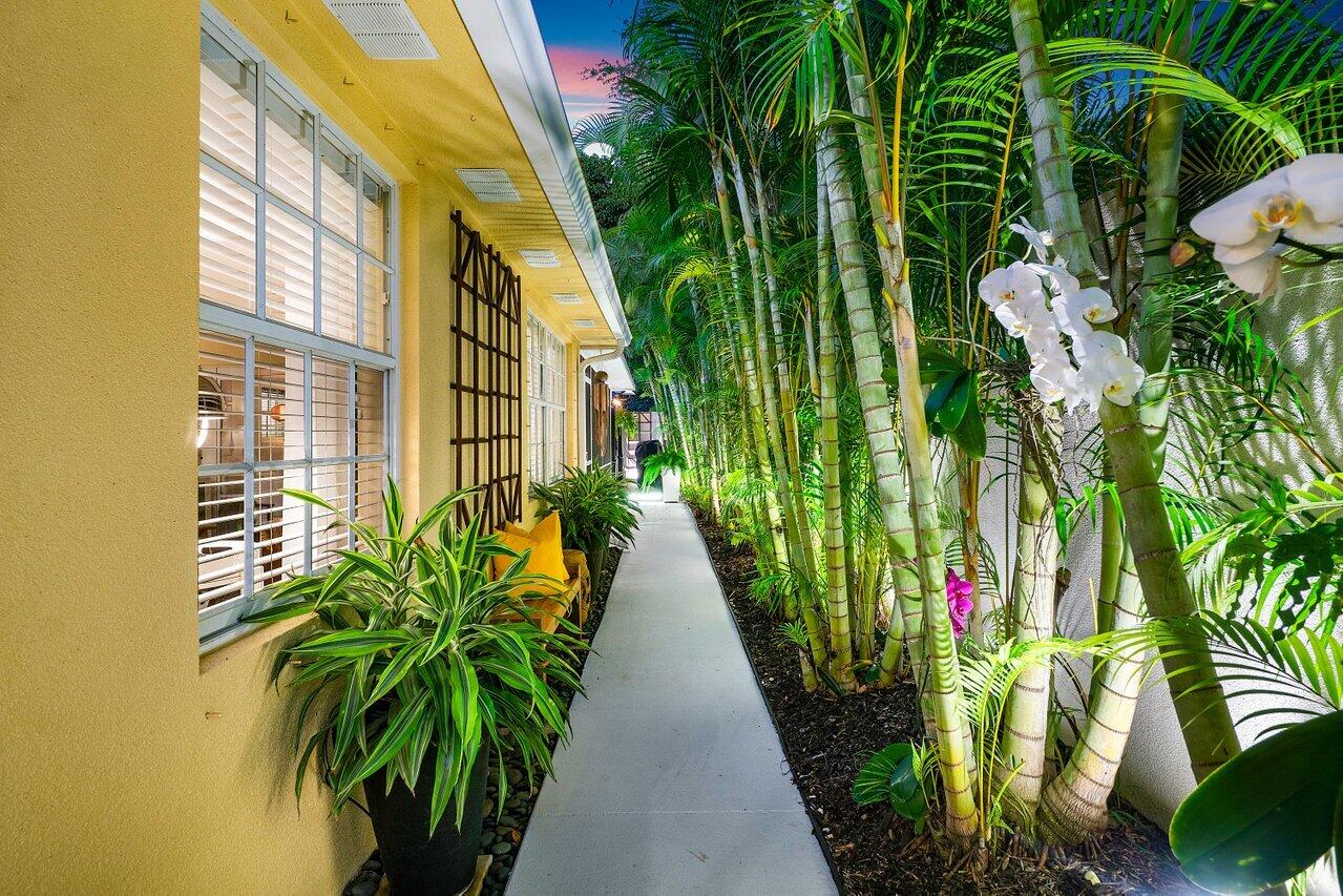 8286 Old Forest Road, Palm Beach Gardens