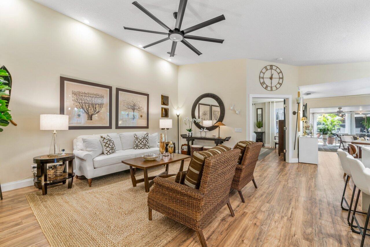 8286 Old Forest Road, Palm Beach Gardens